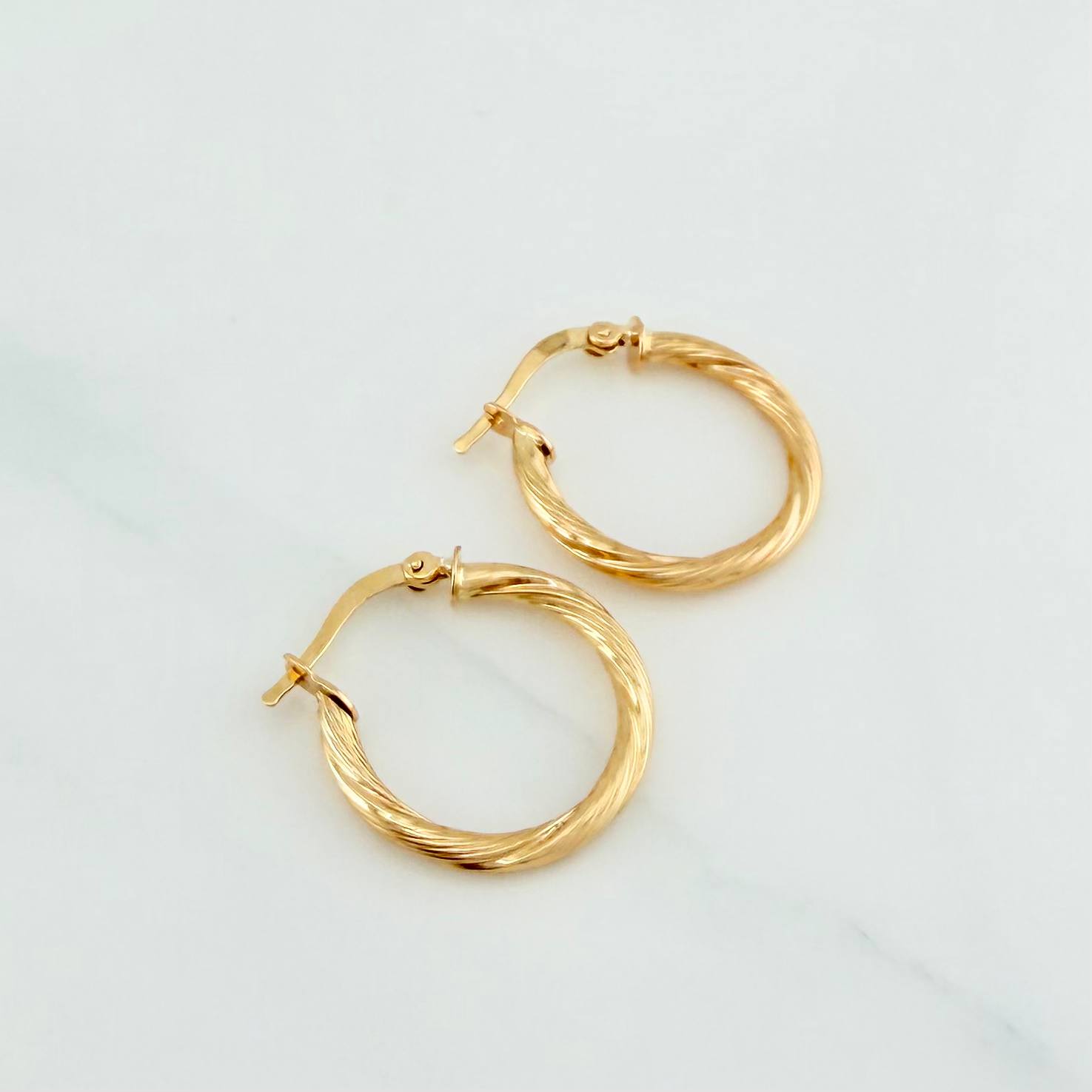 Hoop Earrings Sofi 1.9 g / 3/4 in Yellow Gold 18K