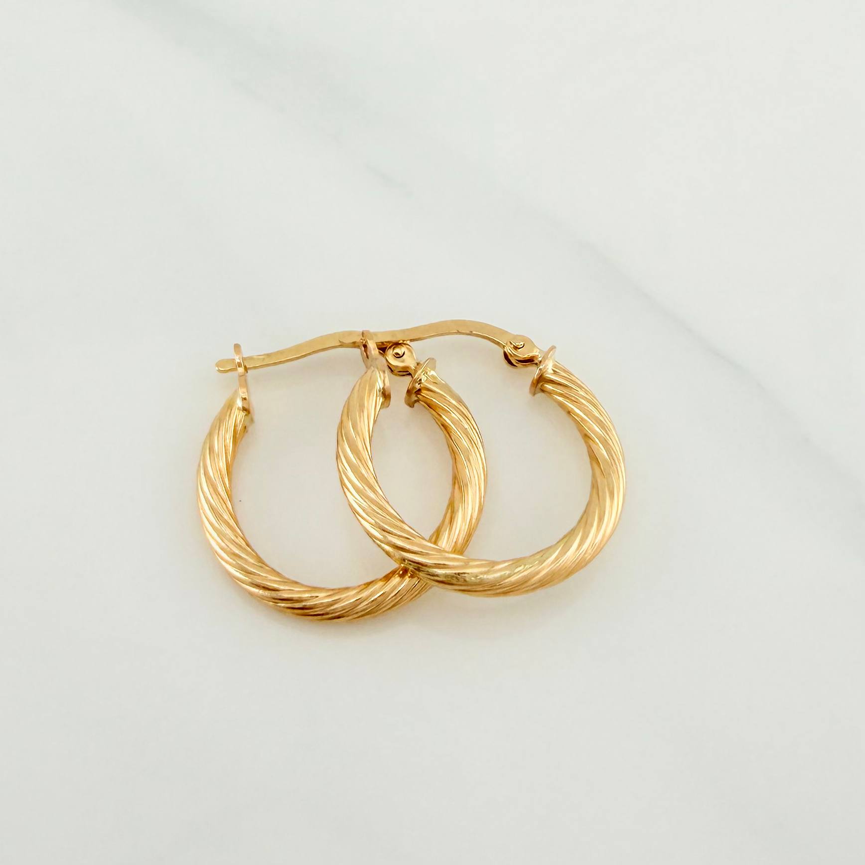 Candongas Sofi 1.9 g / 1 in Oro Amarillo 18K
