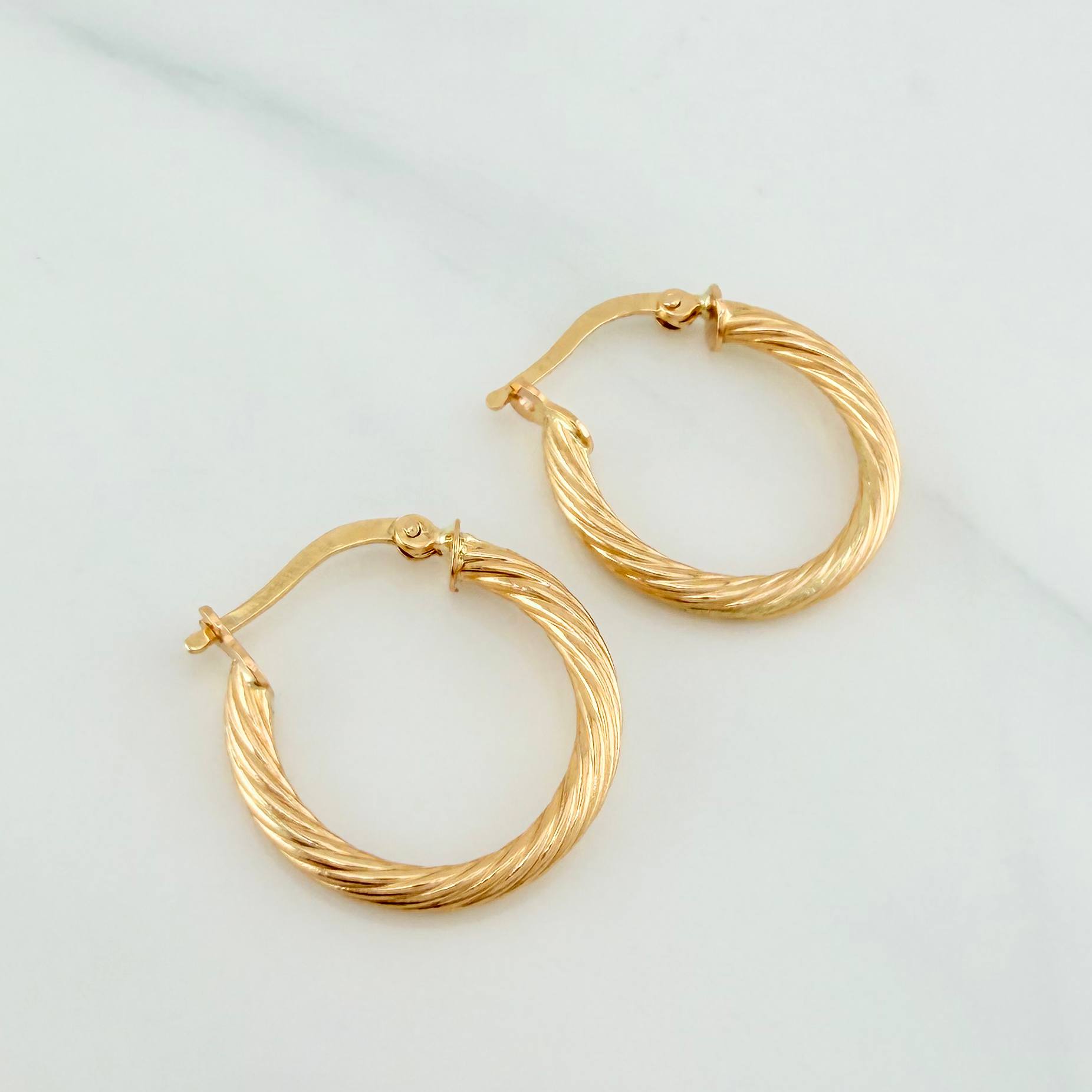 Candongas Sofi 1.9 g / 1 in Oro Amarillo 18K