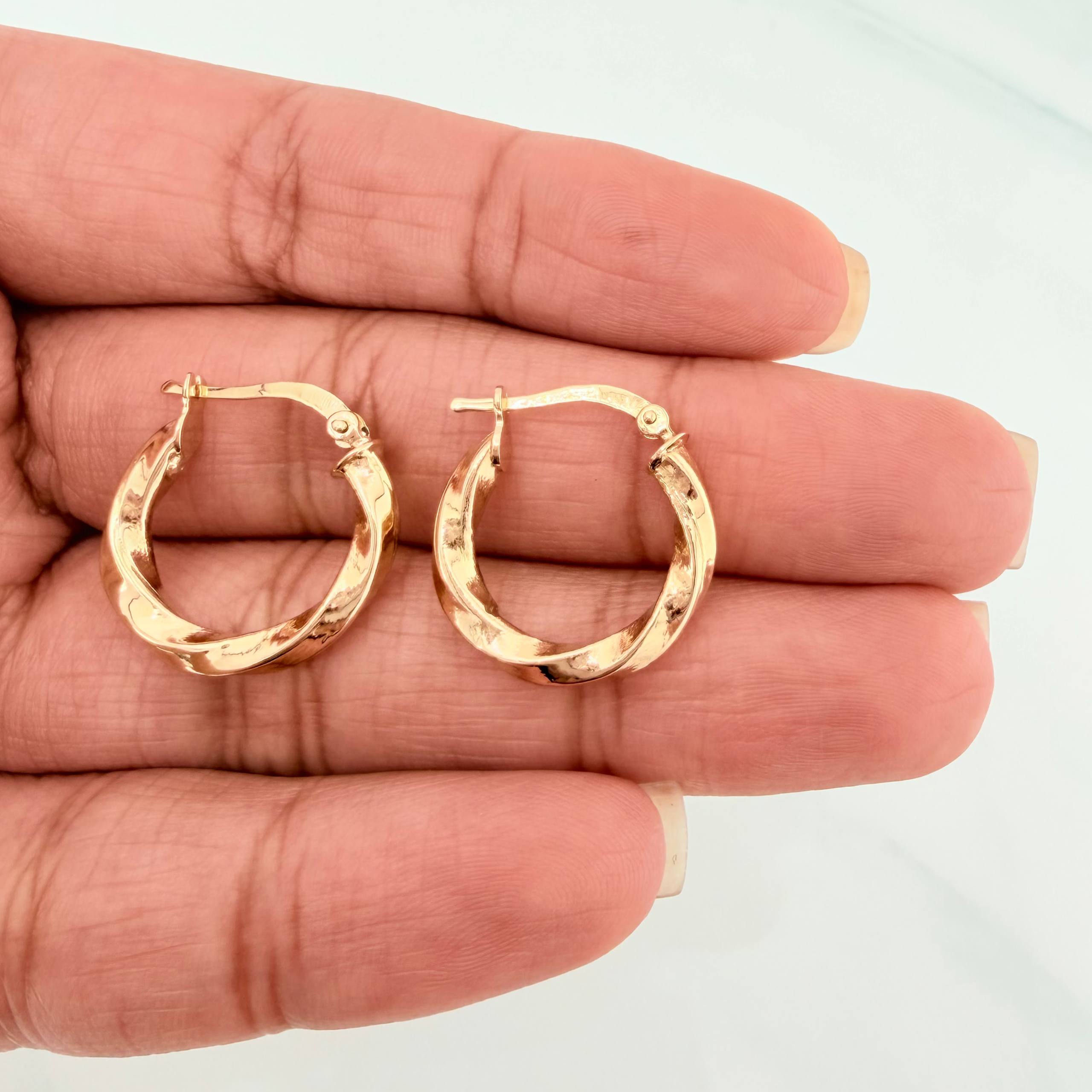 Candongas Kari 2.15 g / 3/4 in Oro Amarillo 18K