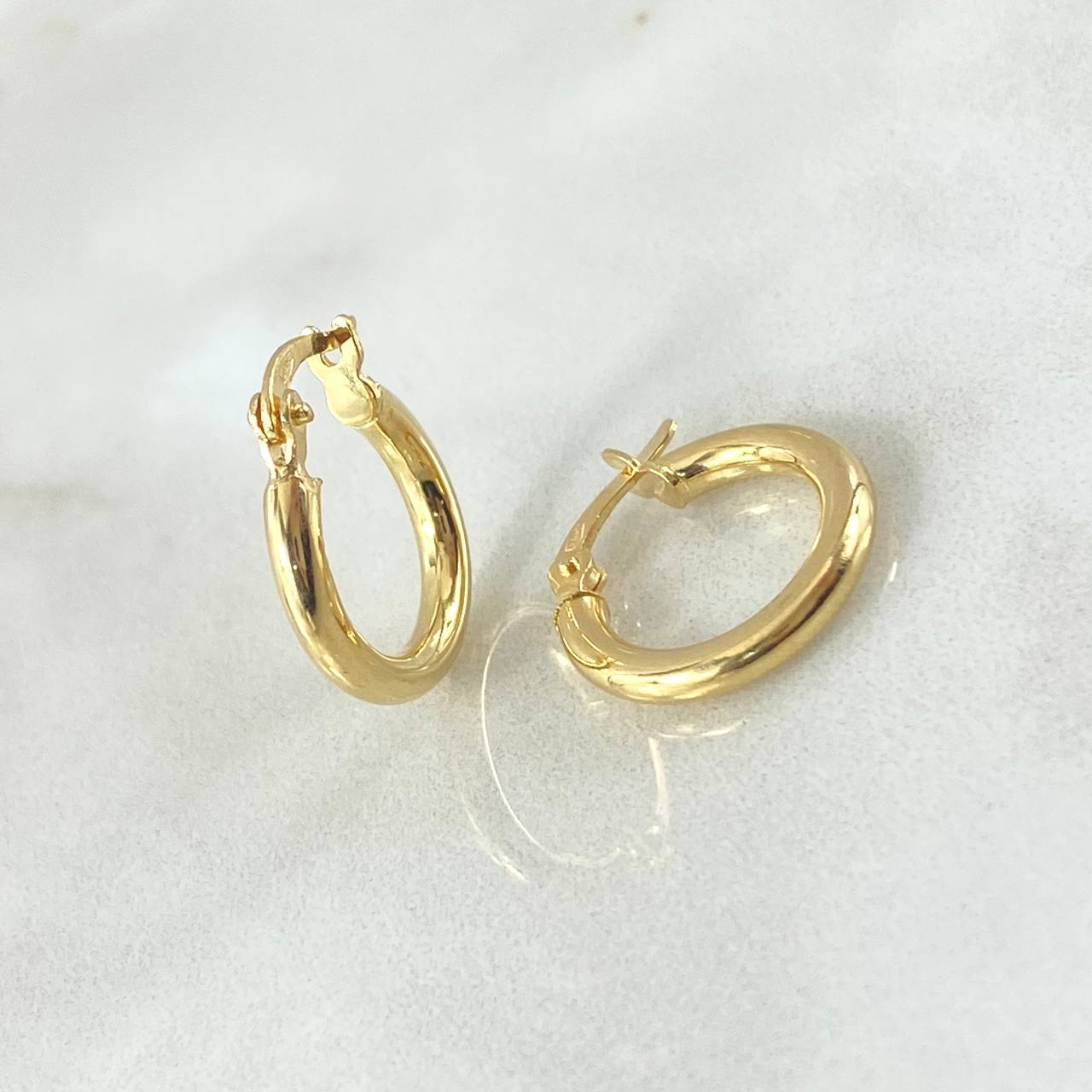 Candongas Boni 1.35gr / 1.8cm / Lisas Oro Amarillo 18K *