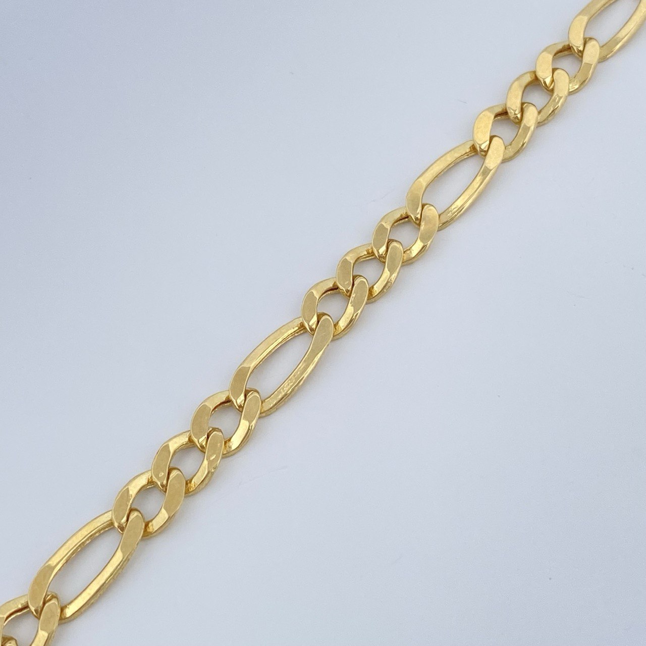 Figaro Bracelet 4.1gr / 7.3in / +1 18K Gold $