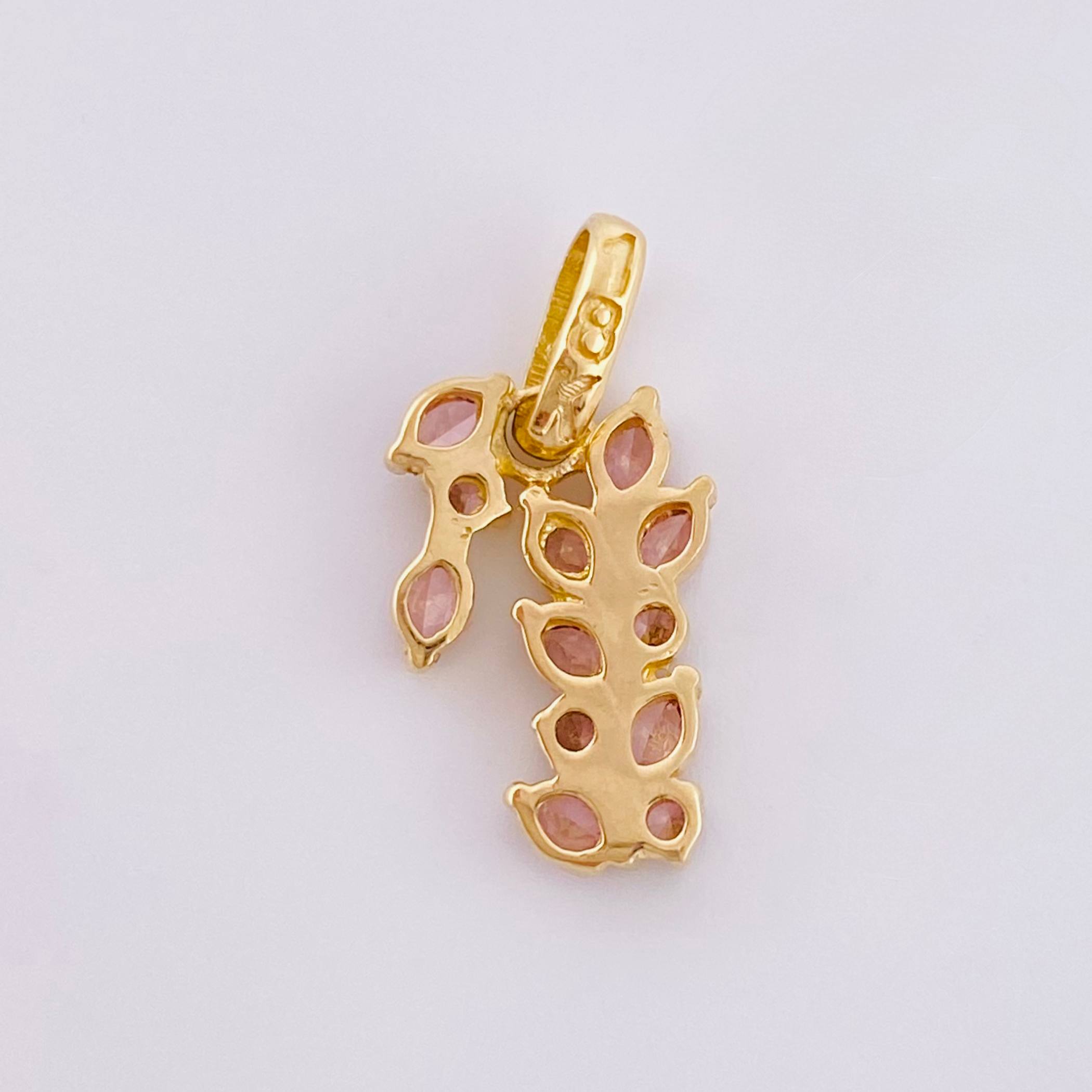 Dije Muerdago Abultado 1.25gr / 3/4 in / Oro Amarillo 18K *