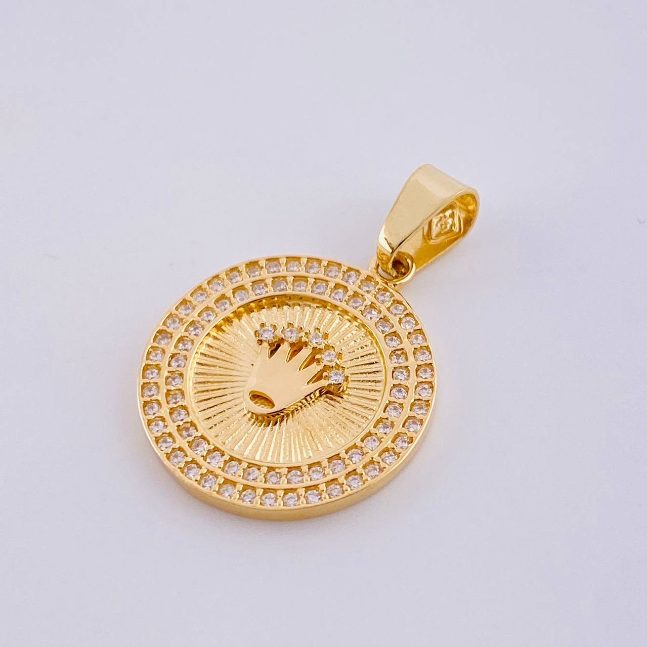 Dije Corona Circular 3.45gr / 1 in / Oro Amarillo 18K *