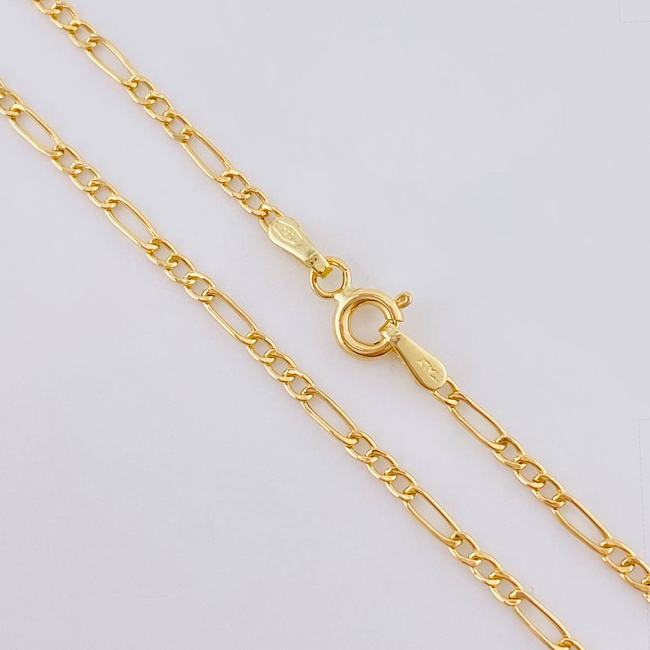 Cadena Figaro 2.05g / 45cm / 2mm Oro Amarillo 18K