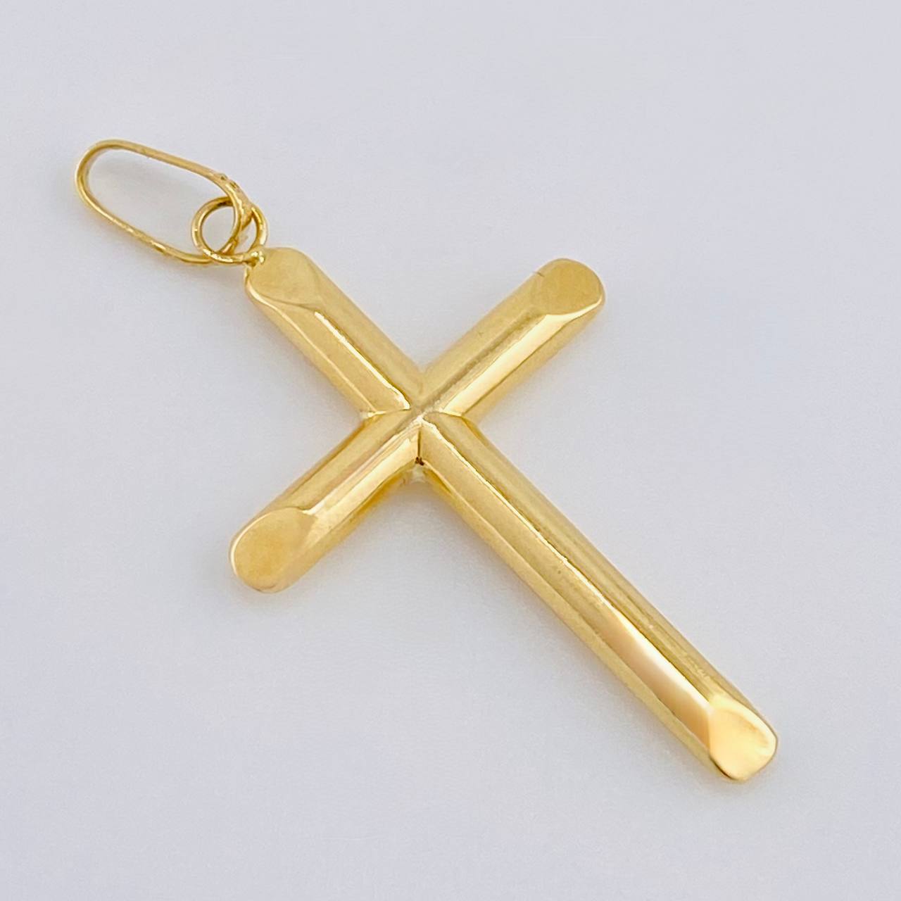 Dije Cruz Puntas Planas 0.45g / 1 in Oro Amarillo 18K