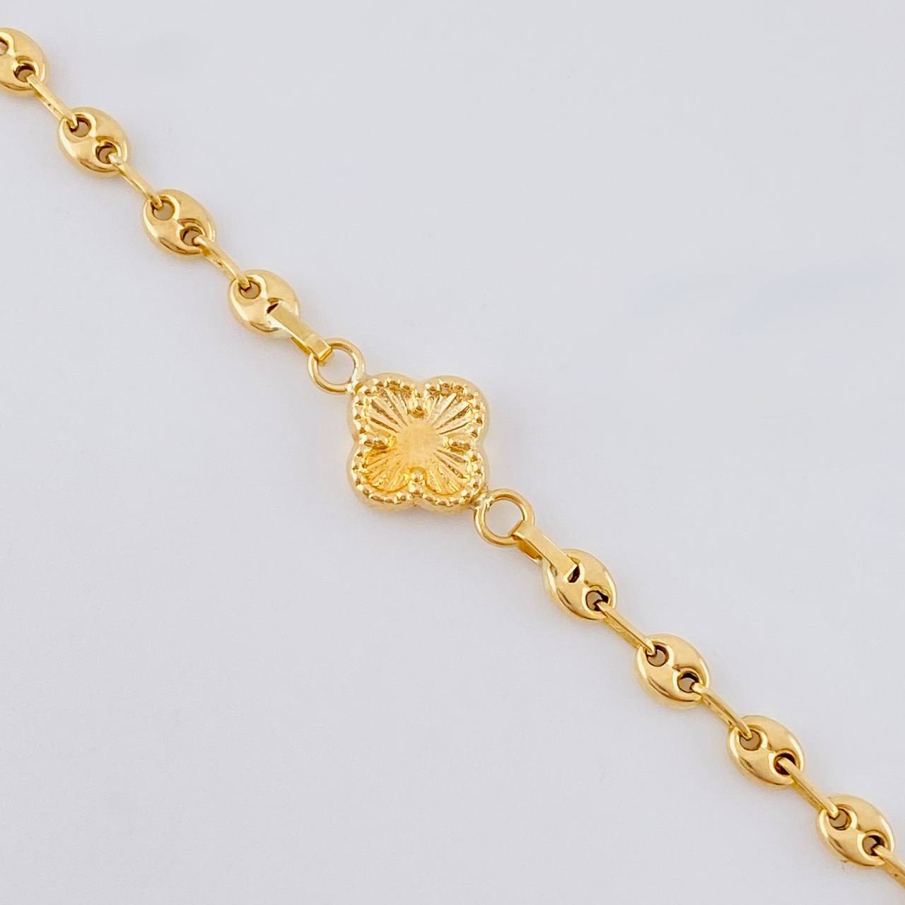 Pulso Gc Herraje Trebol 2.3 g / 7 1/2 in / 3.1 mm Oro Amarillo 18K