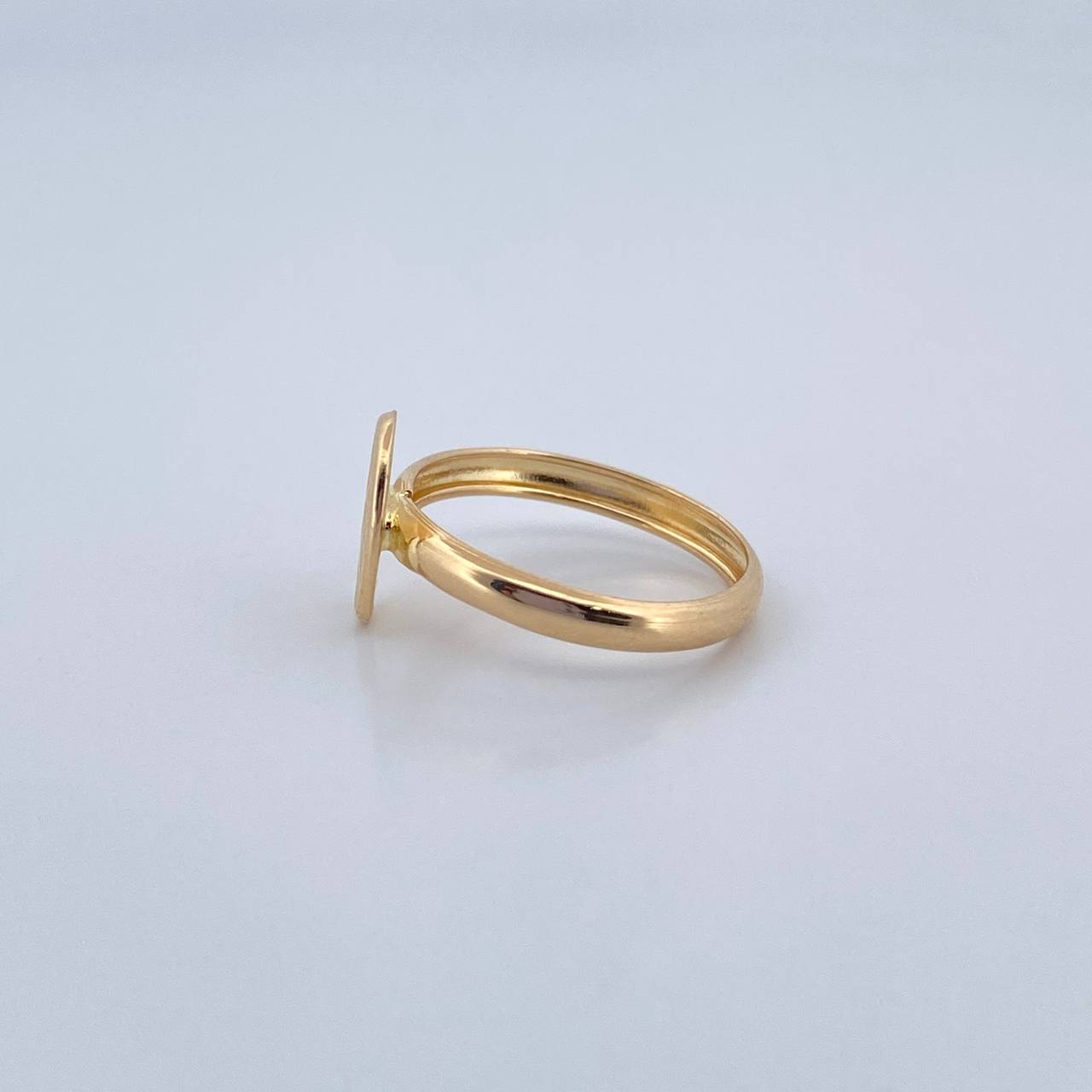 Virgin Miraculous Ring 1.1gr / Size 4 1/4 / 18K Gold &