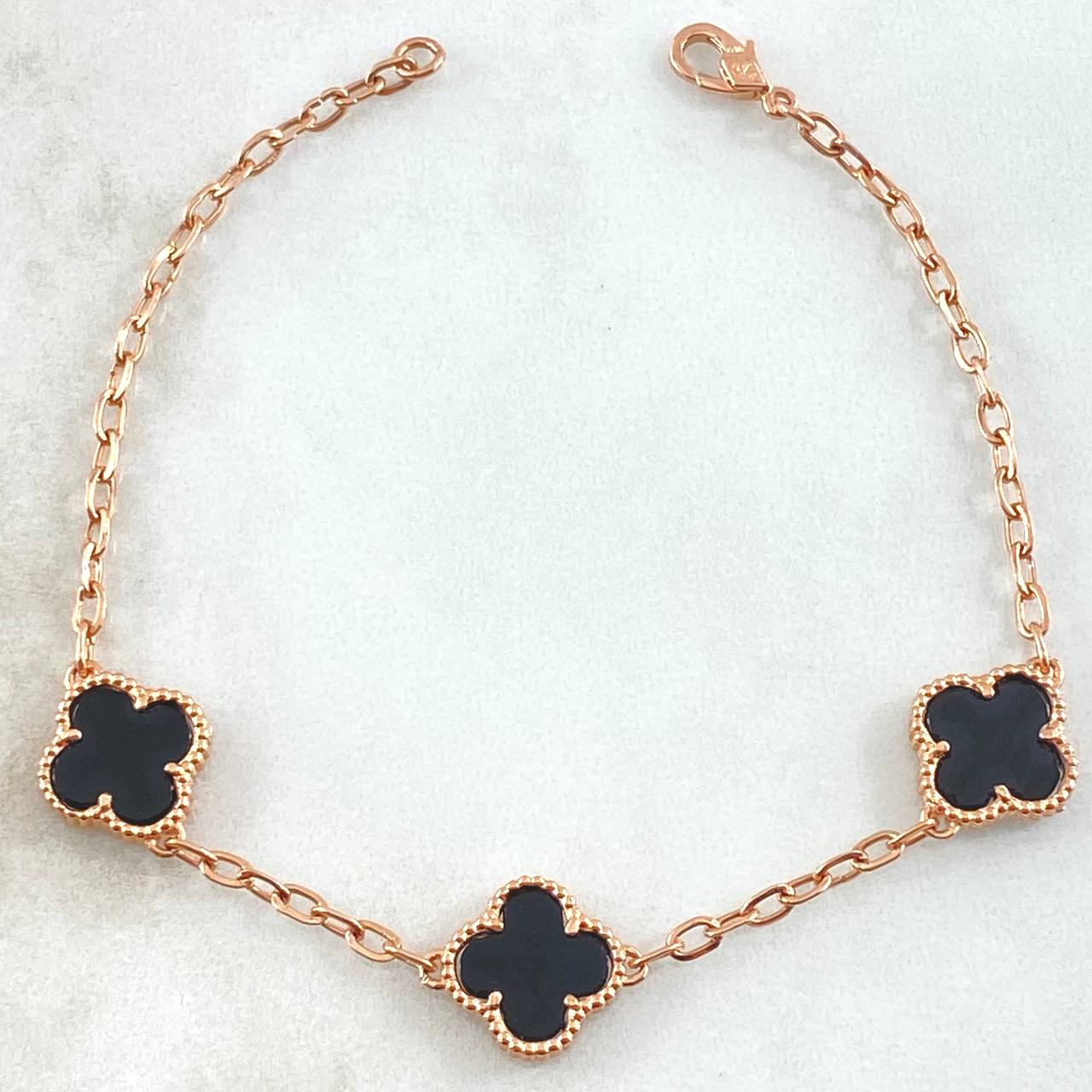<i>Bracelet</i> <i>Continuous Hoop</i> <i>Clover</i> 6.7gr / 19cm / Special Birthstone <i>18K Gold</i>