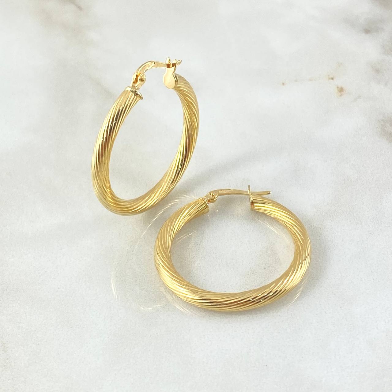 Candongas Lore 3.55gr / 3.2cm / Oro Amarillo 18K ©