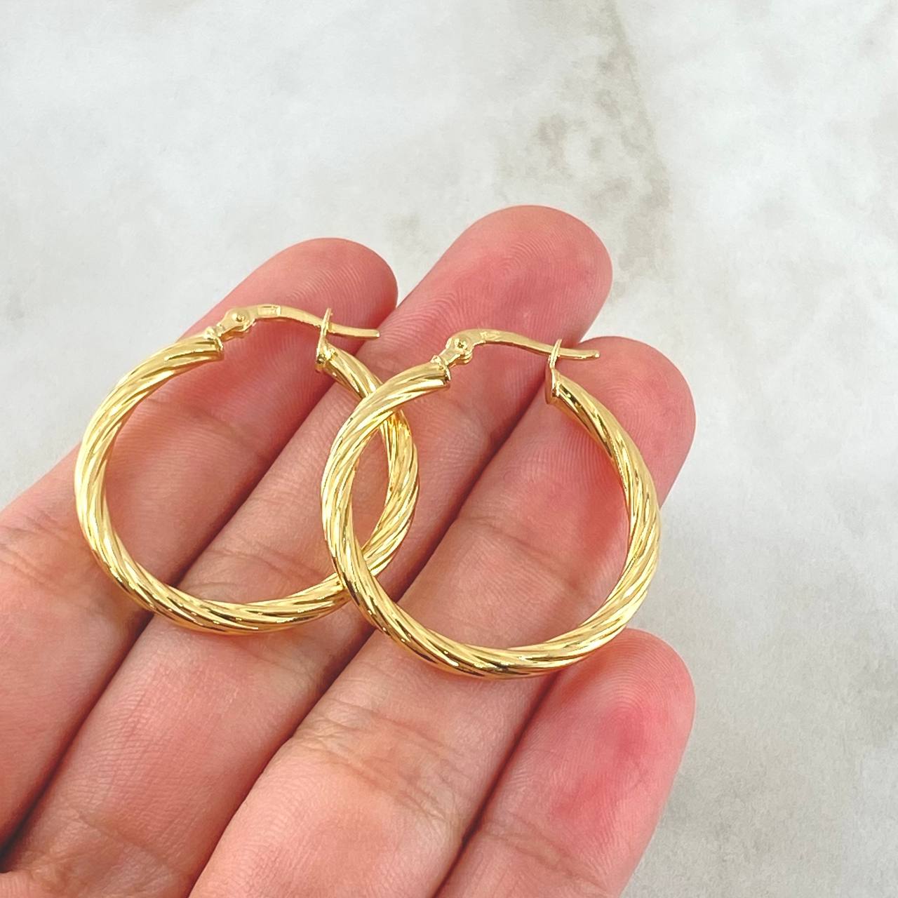 Hoop Earrings Mary 1.85gr / 3cm / Twisted Yellow Gold 18K *