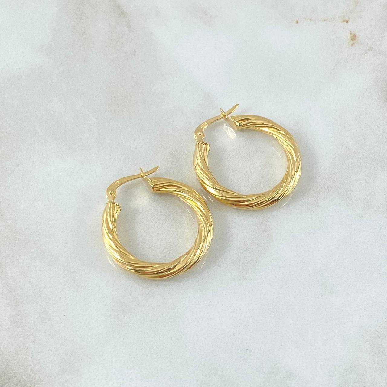 Hoop Earrings Lore 2.6gr / 2.5cm / Yellow Gold 18K ©
