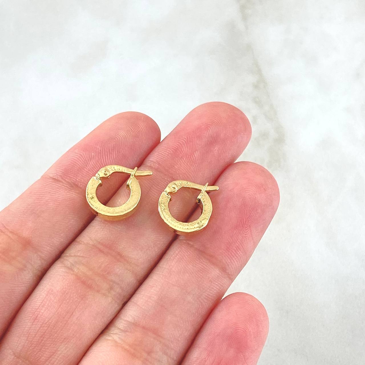 Candongas Diani 1gr / 1.1cm / Bordes Puntados Oro Amarillo 18K *