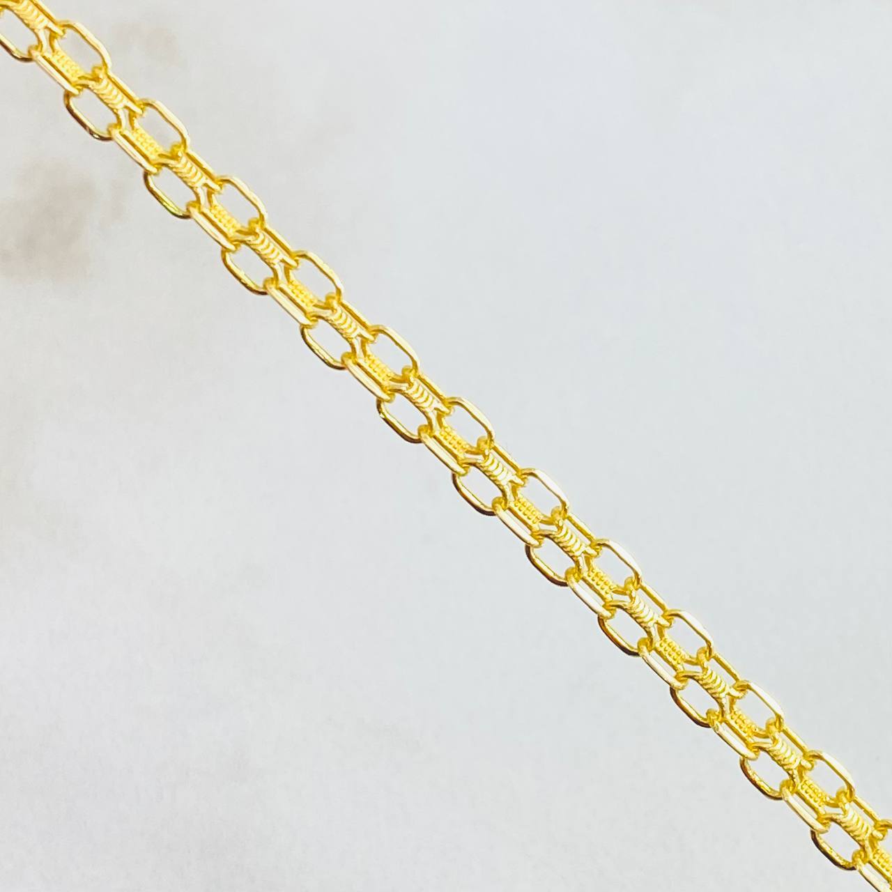 Cadena China 8.95gr / 23 1/2 in / Oro Amarillo +1 18K