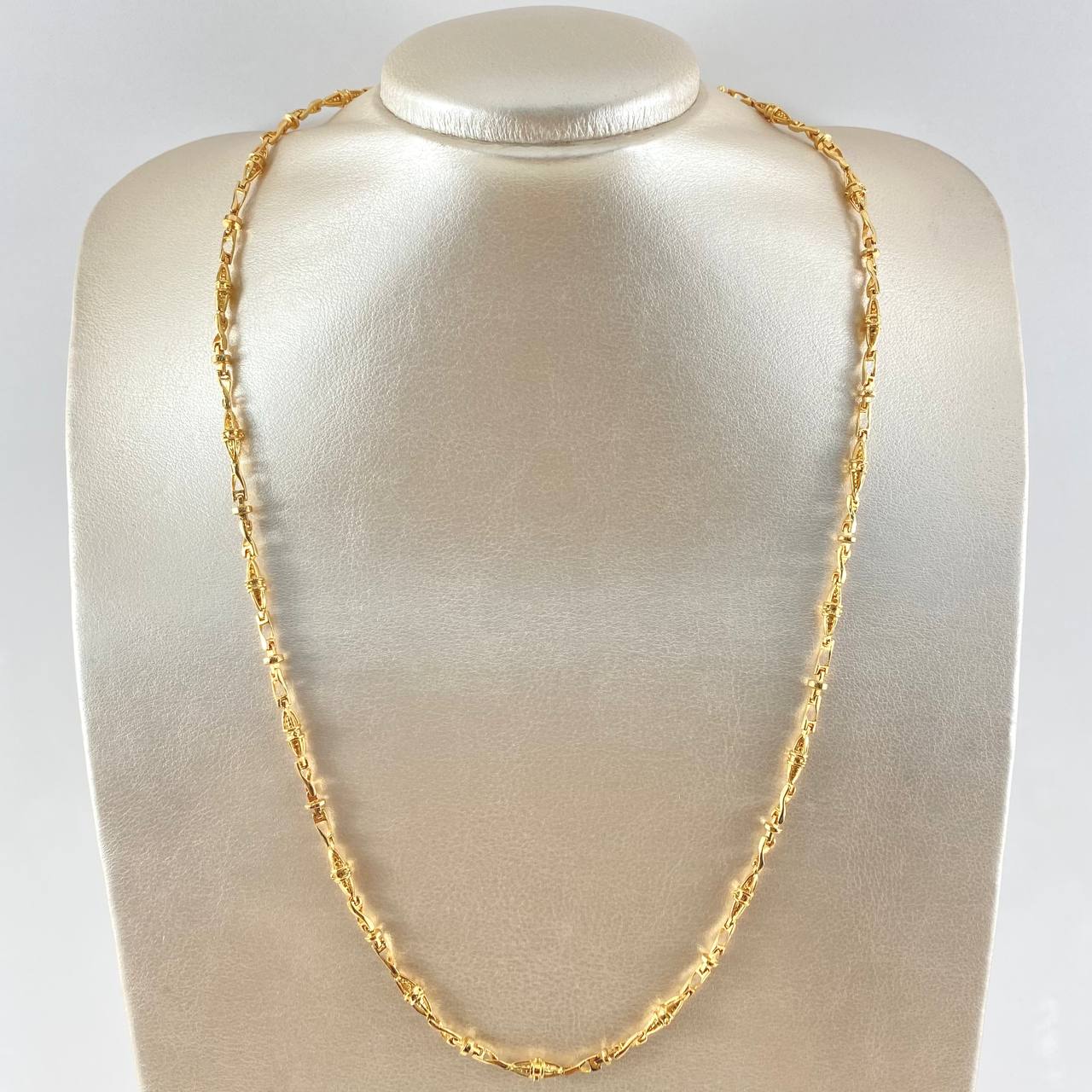 Cadena Rustica Cruzada 30gr / 23 1/2 in / Oro Amarillo 18K