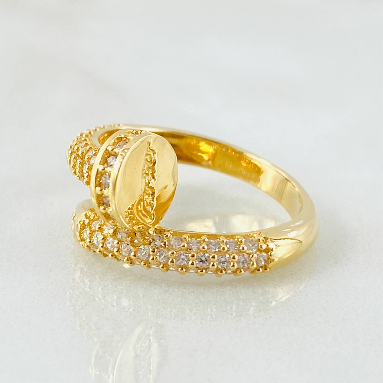 Anillo Clavo 4.6gr / T7 / Oro Amarillo 18K
