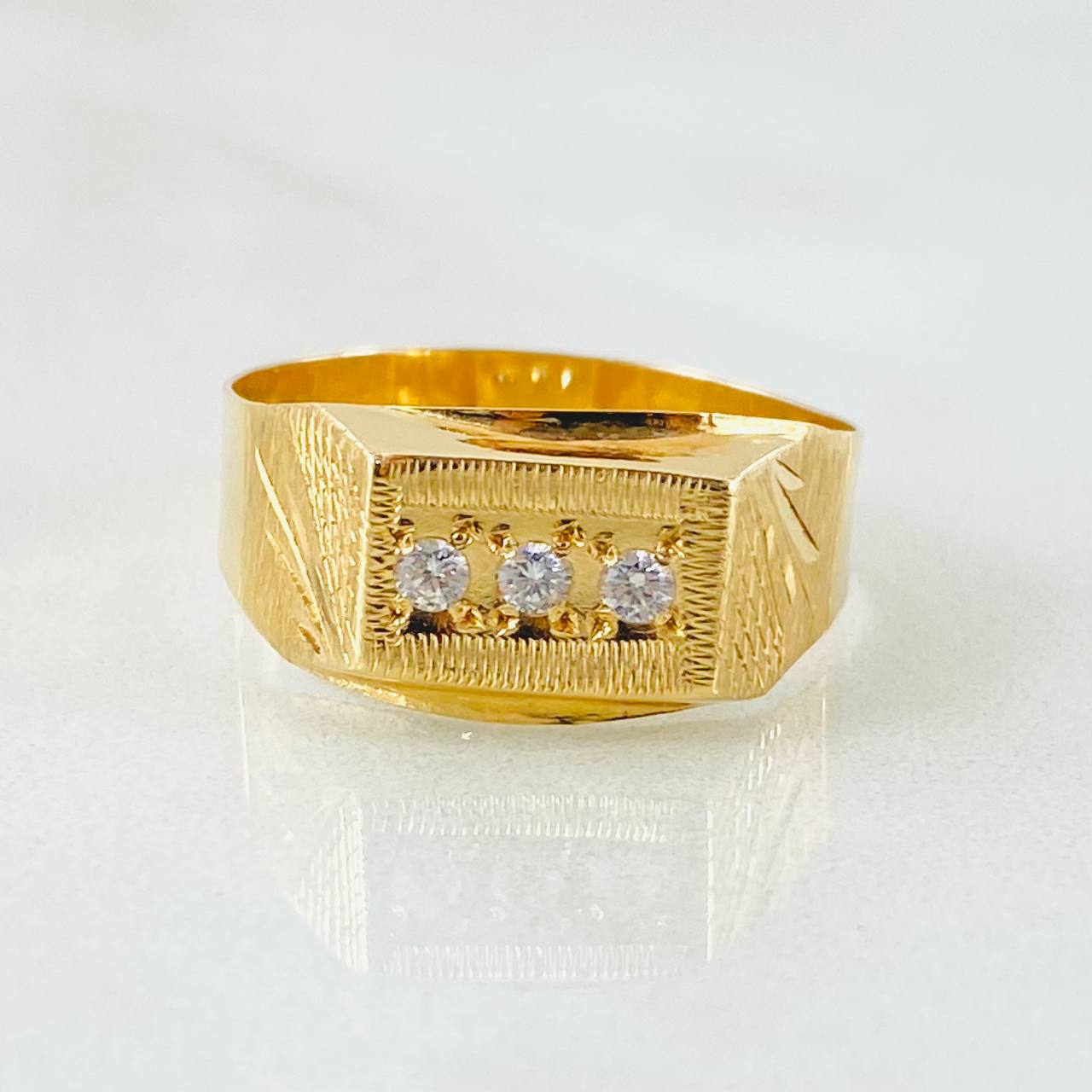 Anillo Trio Rectangulo 2.2gr / T8 1/4 / Oro Amarillo 18K
