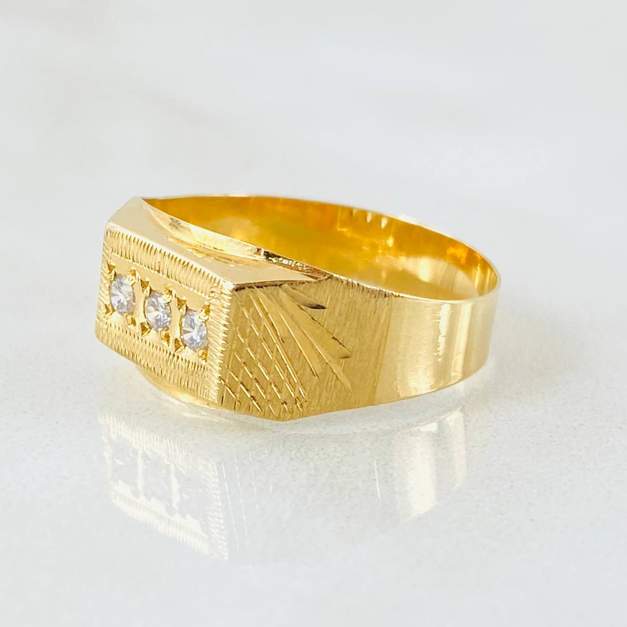 Anillo Trio Rectangulo 2.2gr / T8 1/4 / Oro Amarillo 18K