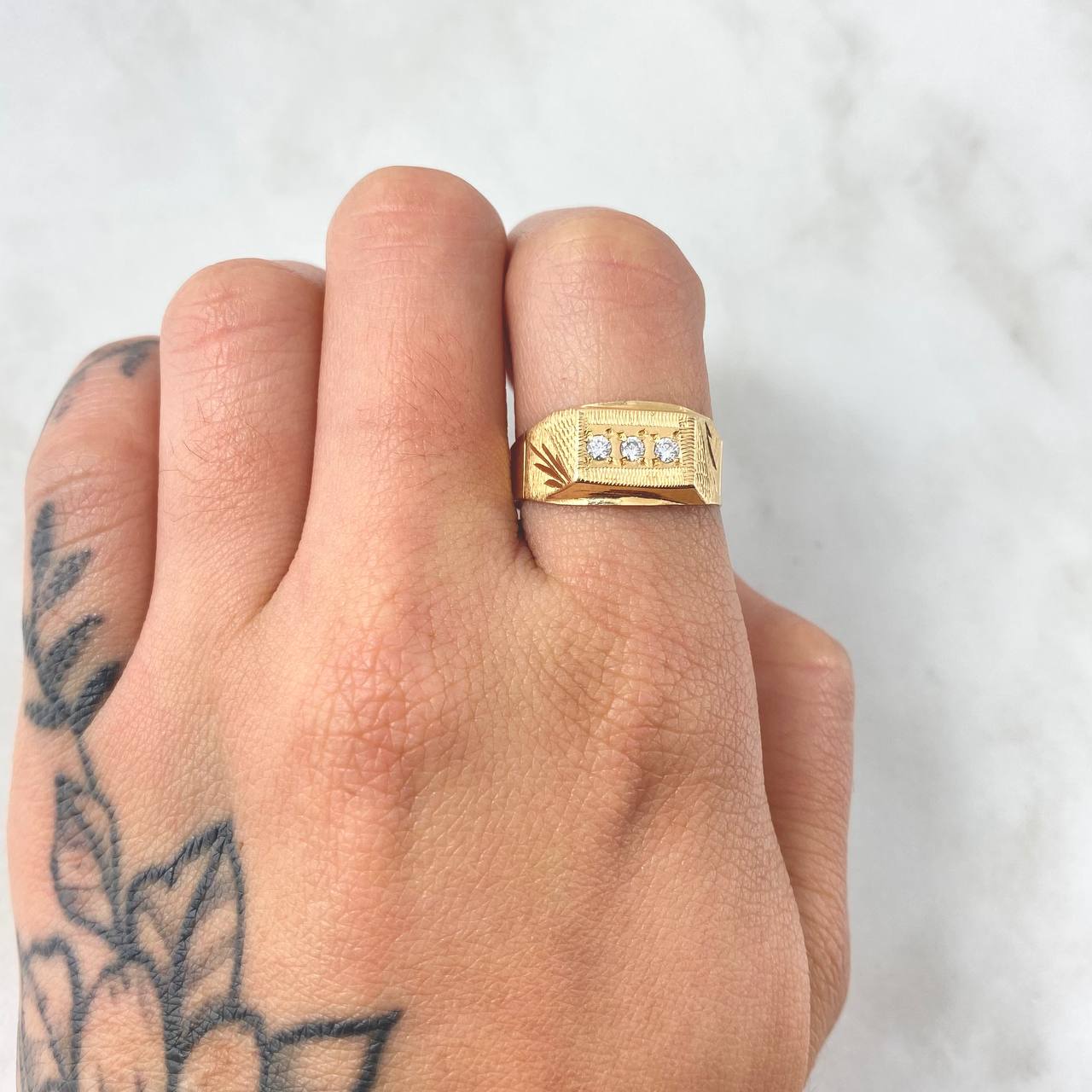 Anillo Trio Rectangulo 2.2gr / T8 1/4 / Oro Amarillo 18K