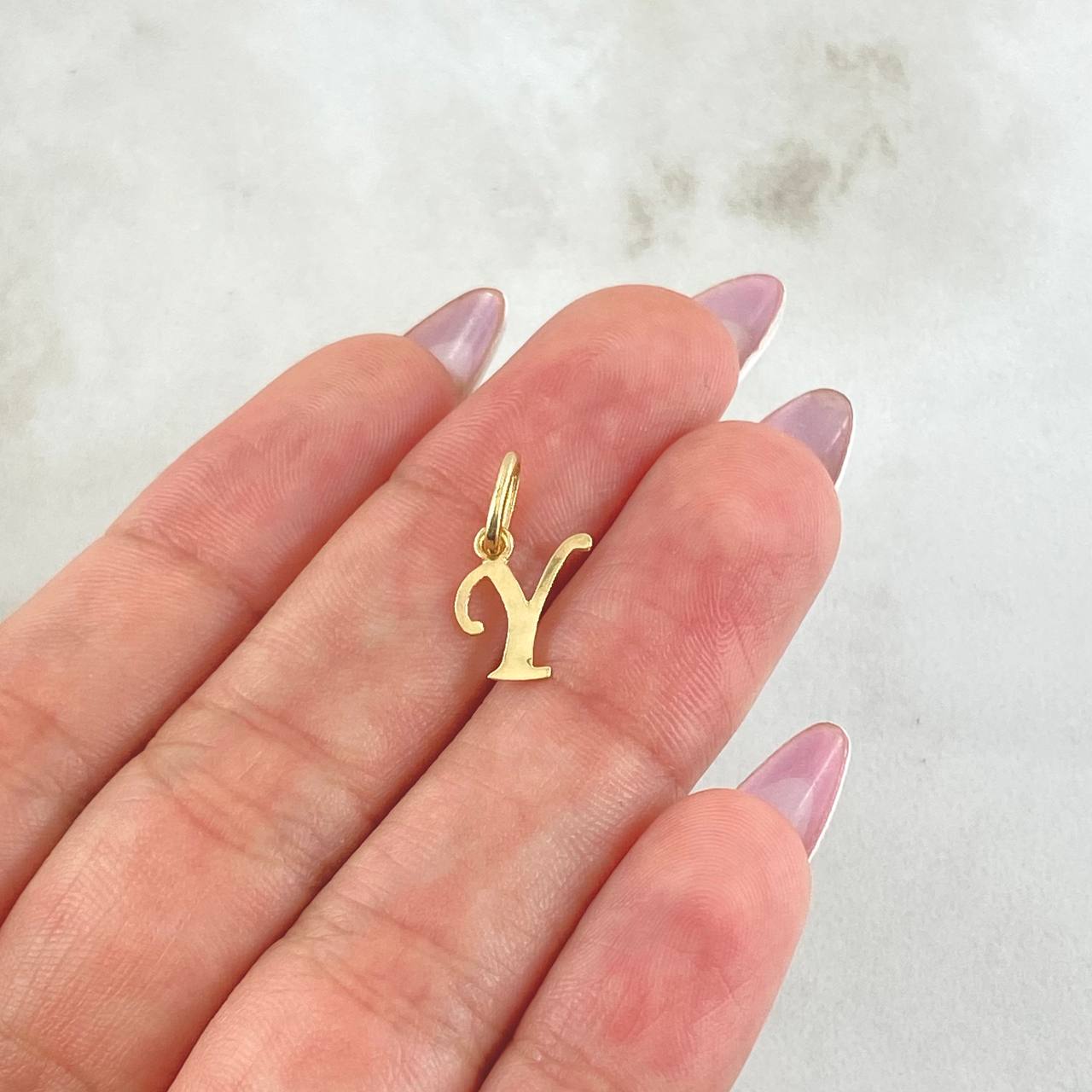 Pendant Letter Y 0.4gr / 0.8in / 18K Gold