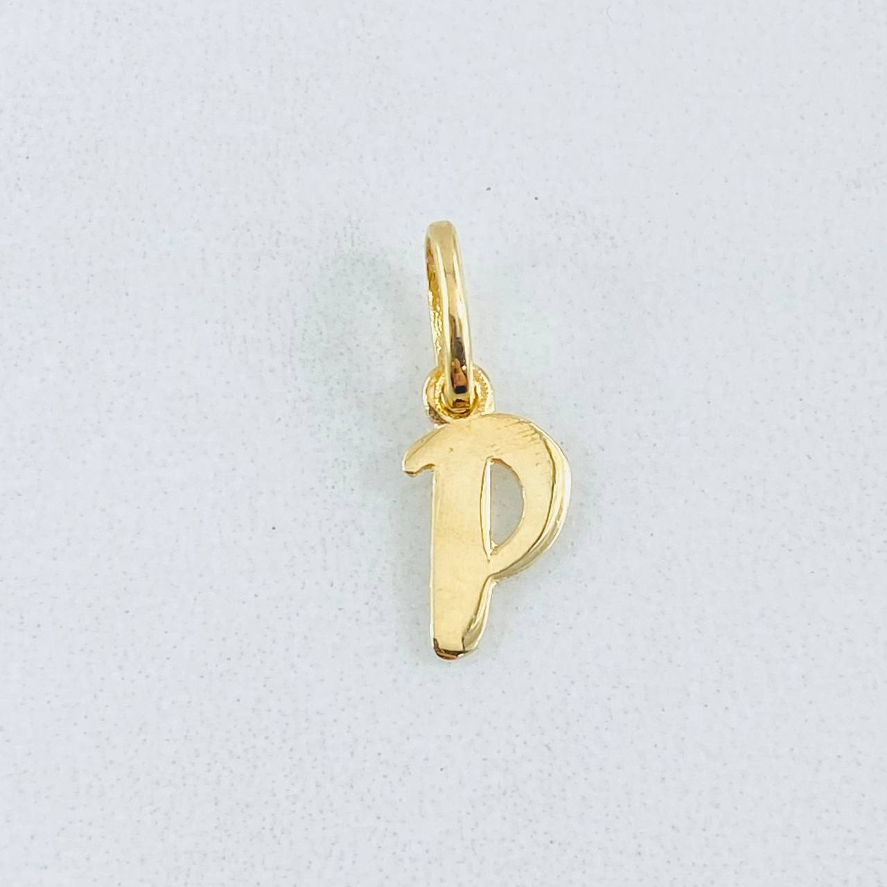 Pendant Letter P Cursive 0.45gr / 0.8in / 18K Gold