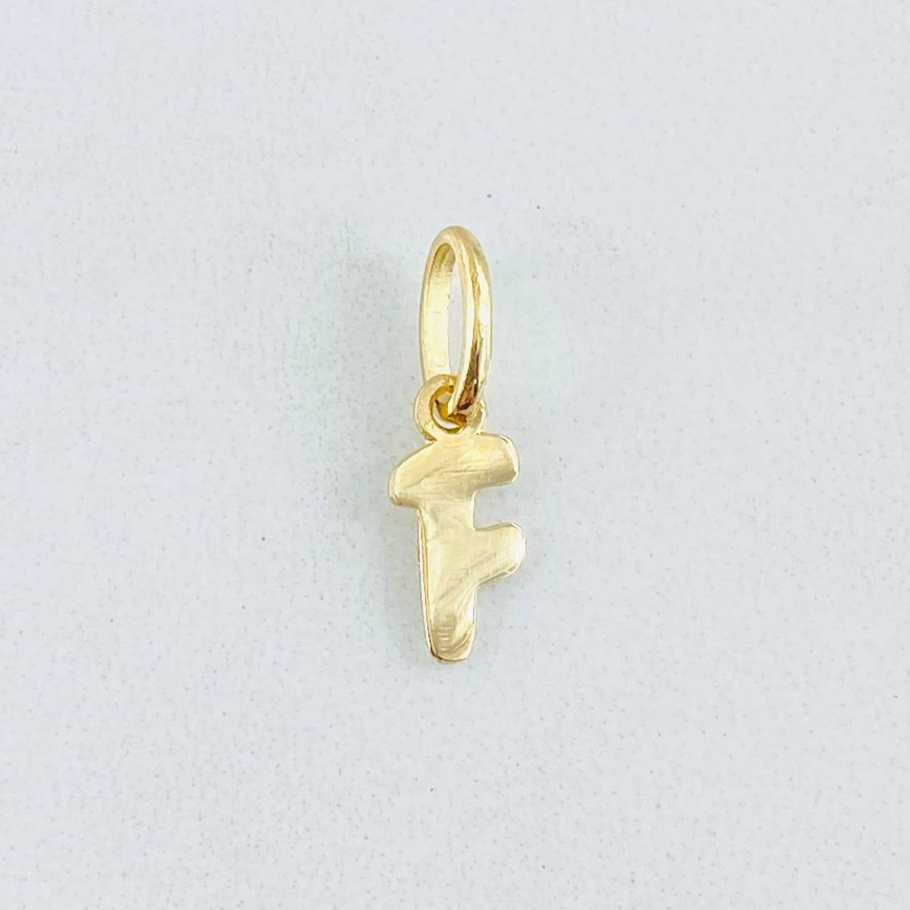 Pendant Letter F Cursive 0.4gr / 3/4 in / 18K Gold