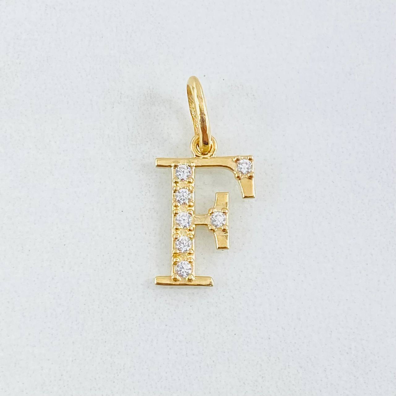 Pendant Letter F 0.75gr / 3/4 in / 18K Gold