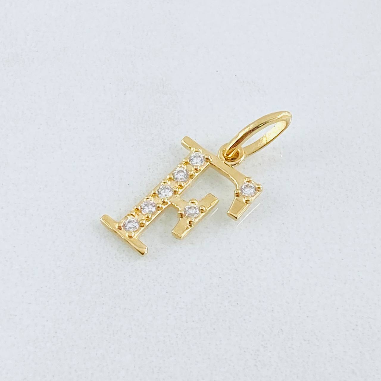 Pendant Letter F 0.75gr / 3/4 in / 18K Gold