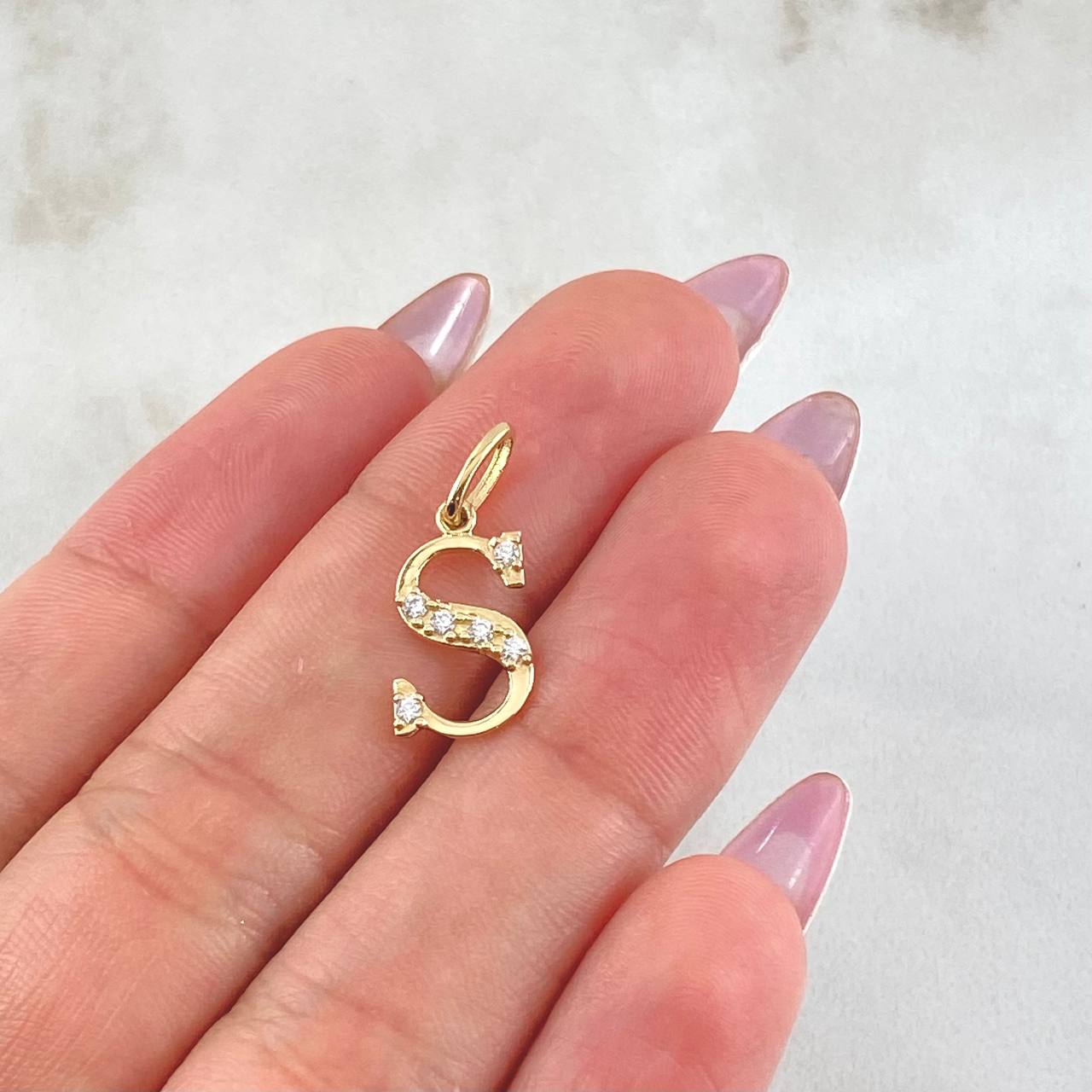 Pendant Letter S 0.8gr / 0.8in / 18K Gold