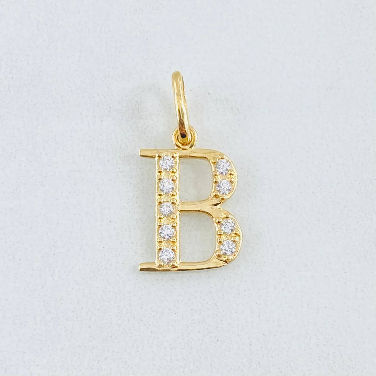 Pendant Letter B 0.95gr / 0.8in / 18K Gold