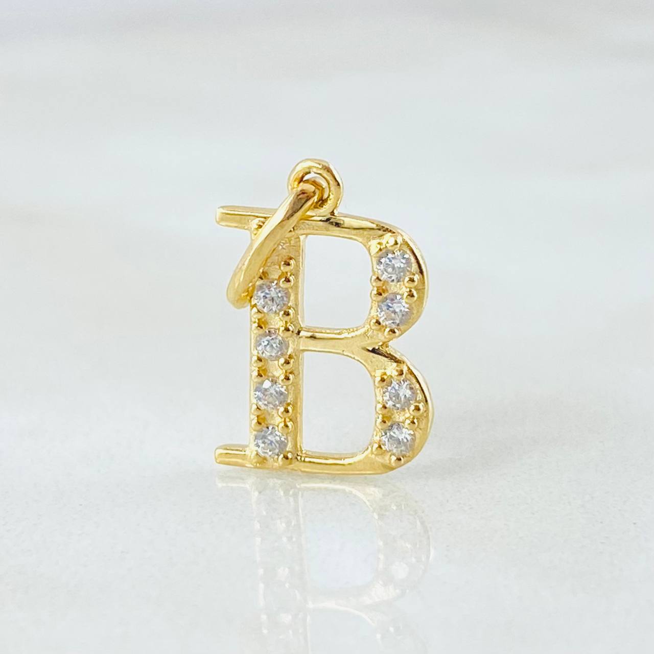 Pendant Letter B 0.95gr / 0.8in / 18K Gold