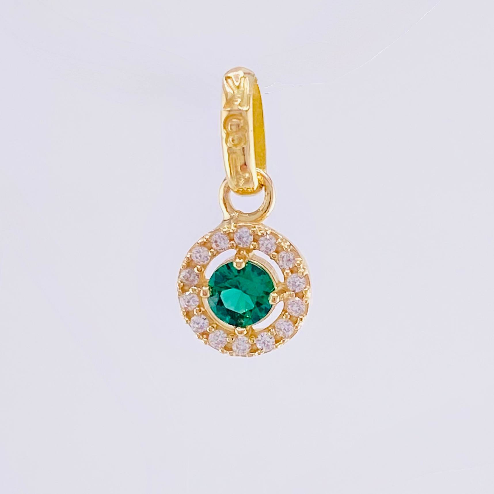 Dije Circular Tupido 0.85gr / 1/2 in / Oro Amarillo 18K ©