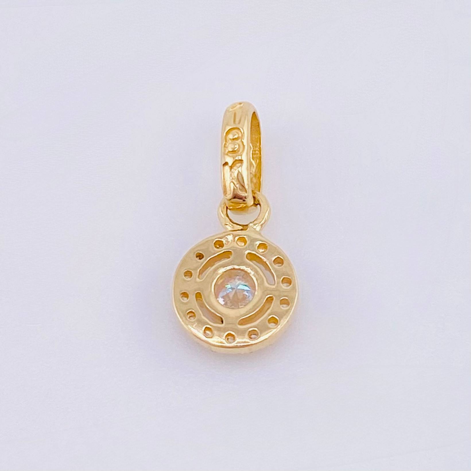 Dije Circular Tupido 0.9gr / 1/2 in / Oro Amarillo 18K ©