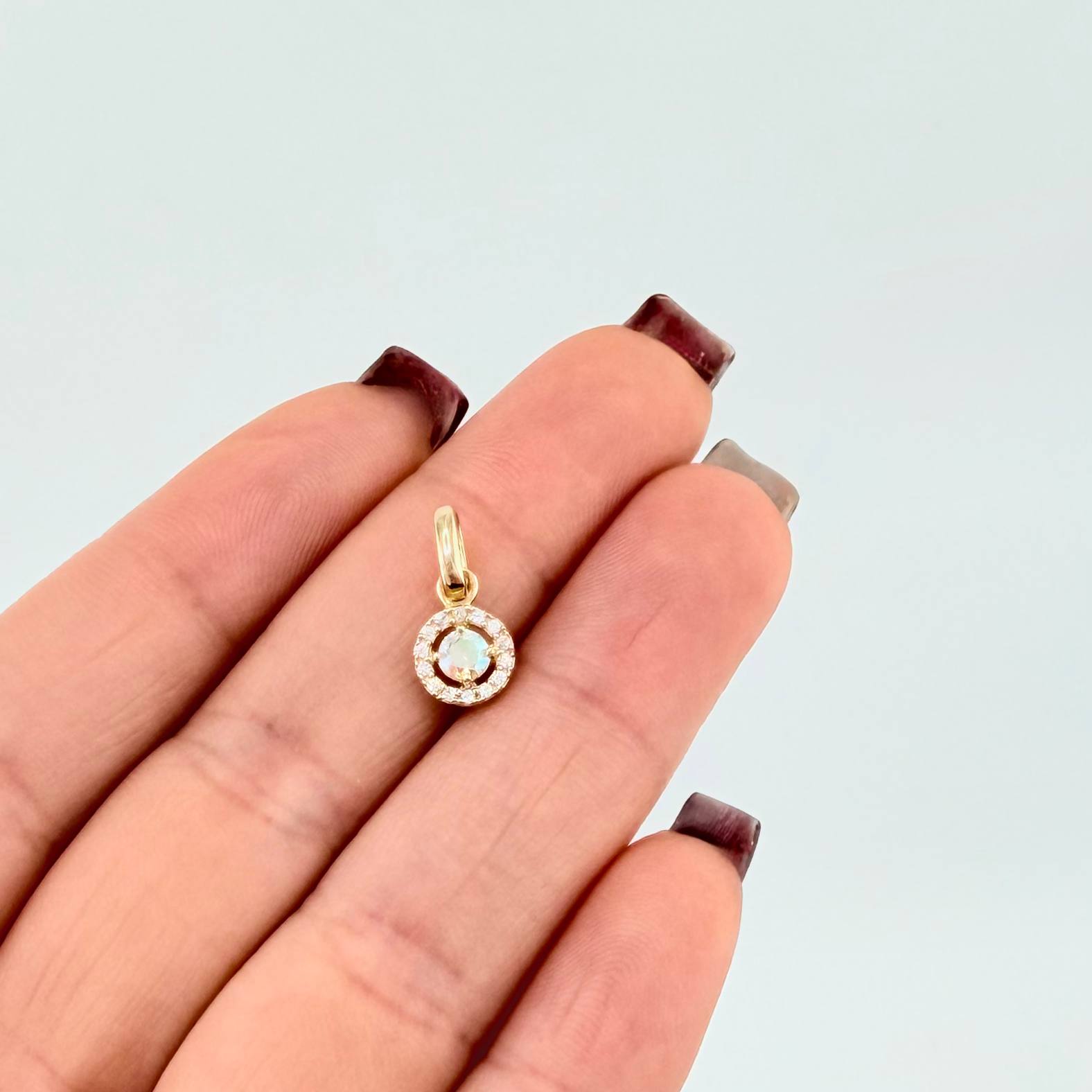 Dije Circular Tupido 0.9gr / 1/2 in / Oro Amarillo 18K ©