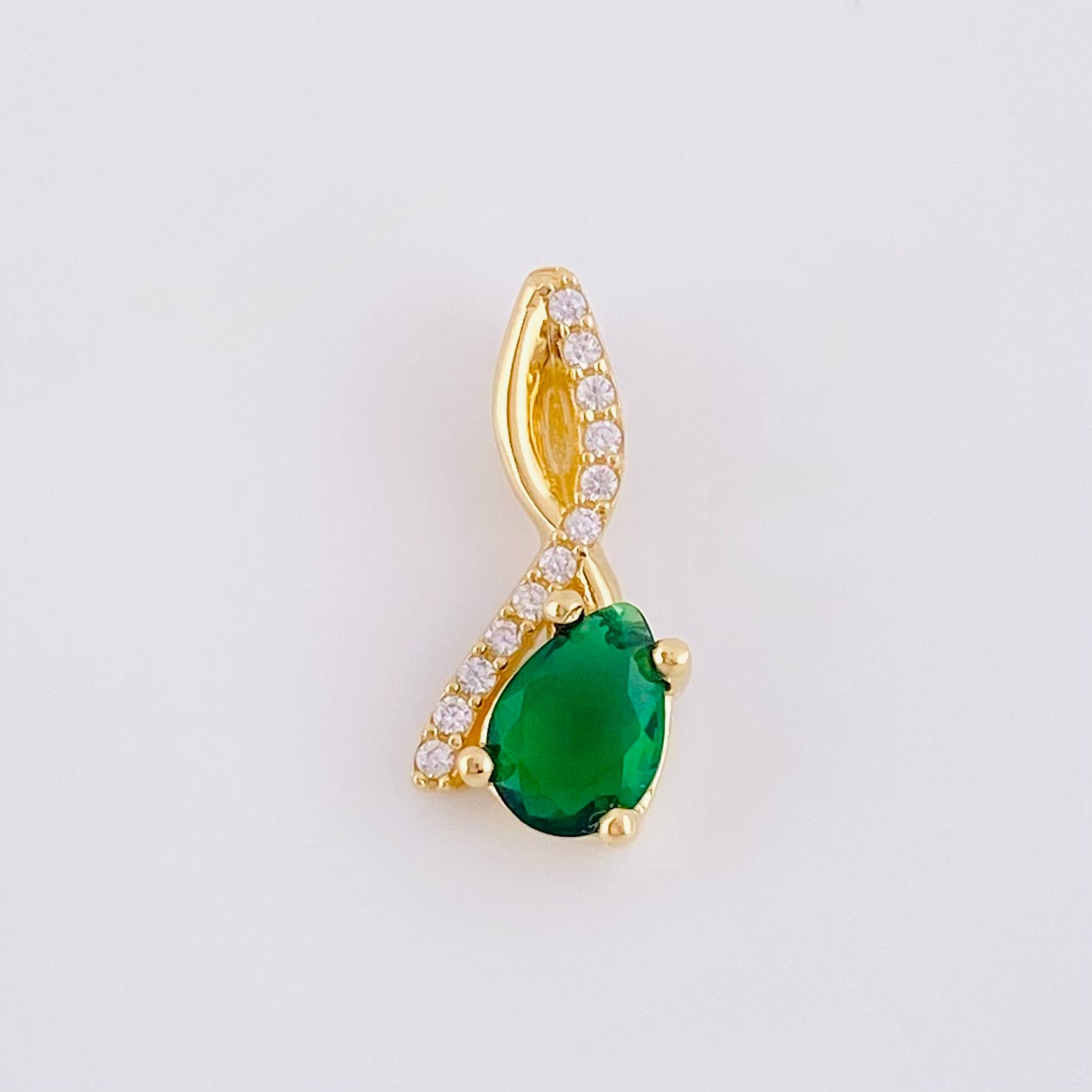Dije Nota Sol Verde 1.3gr / 3/4 in / Oro Amarillo 18K ©