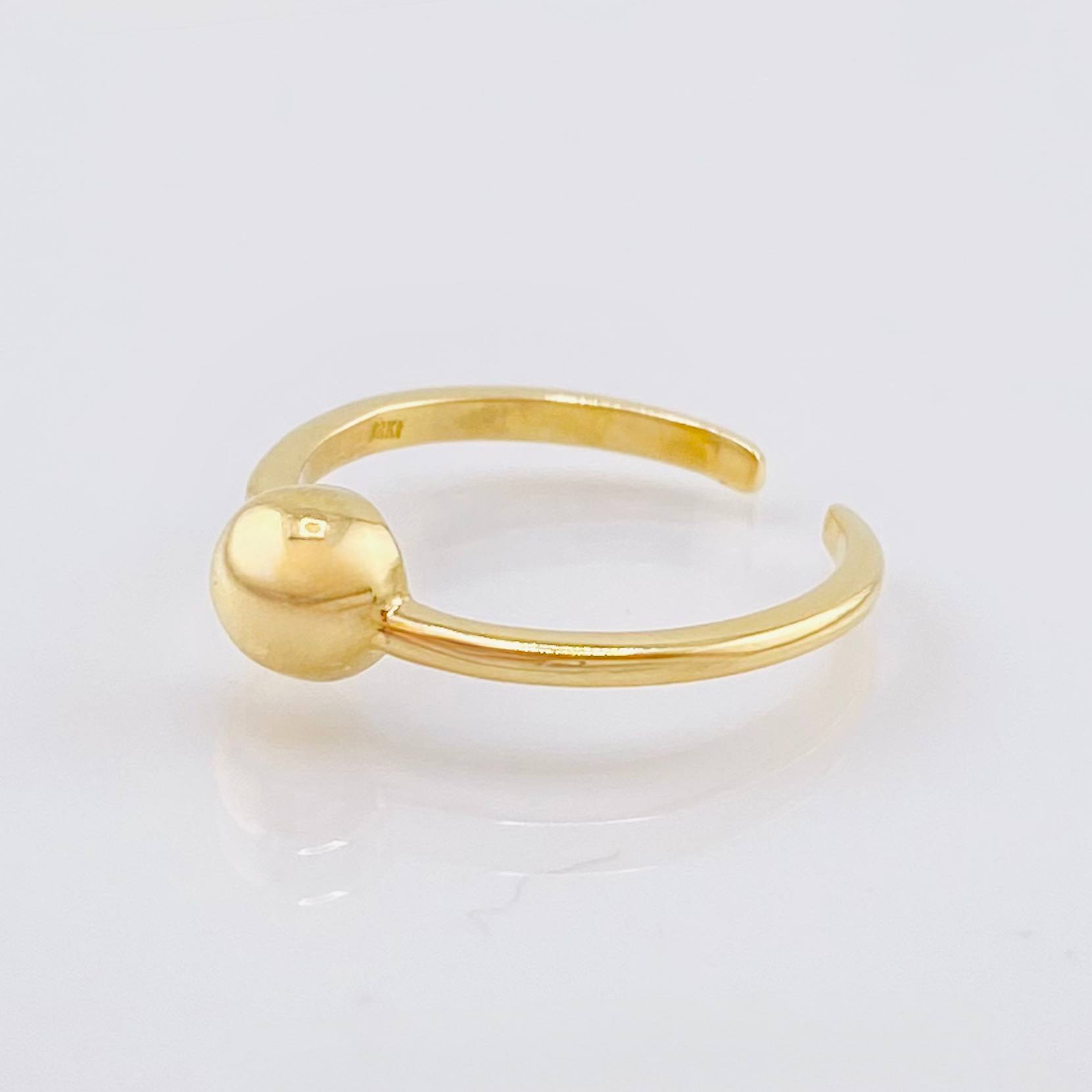 Anillo Medio Dedo Abrazo Media Bola 5mm 1.5gr / T3 1/2 / Oro Amarillo 18K ©