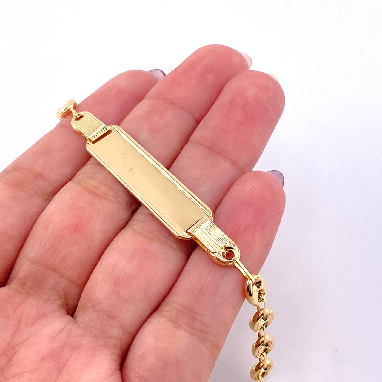 Pulso GC Placa Rectangular 4.1gr / 7 3/4 in / 5.5mm Oro Amarillo 18K