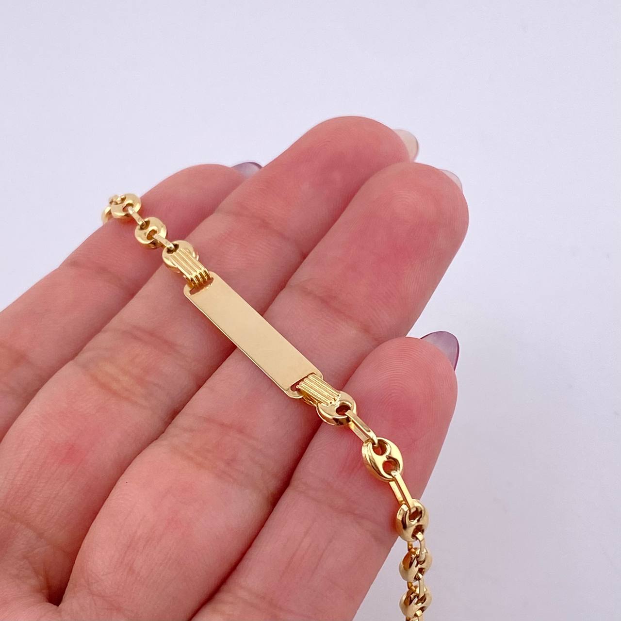 GC Bracelet Rectangular Plate 2.45gr / 6 3/4 in / 4mm 18K Yellow Gold *