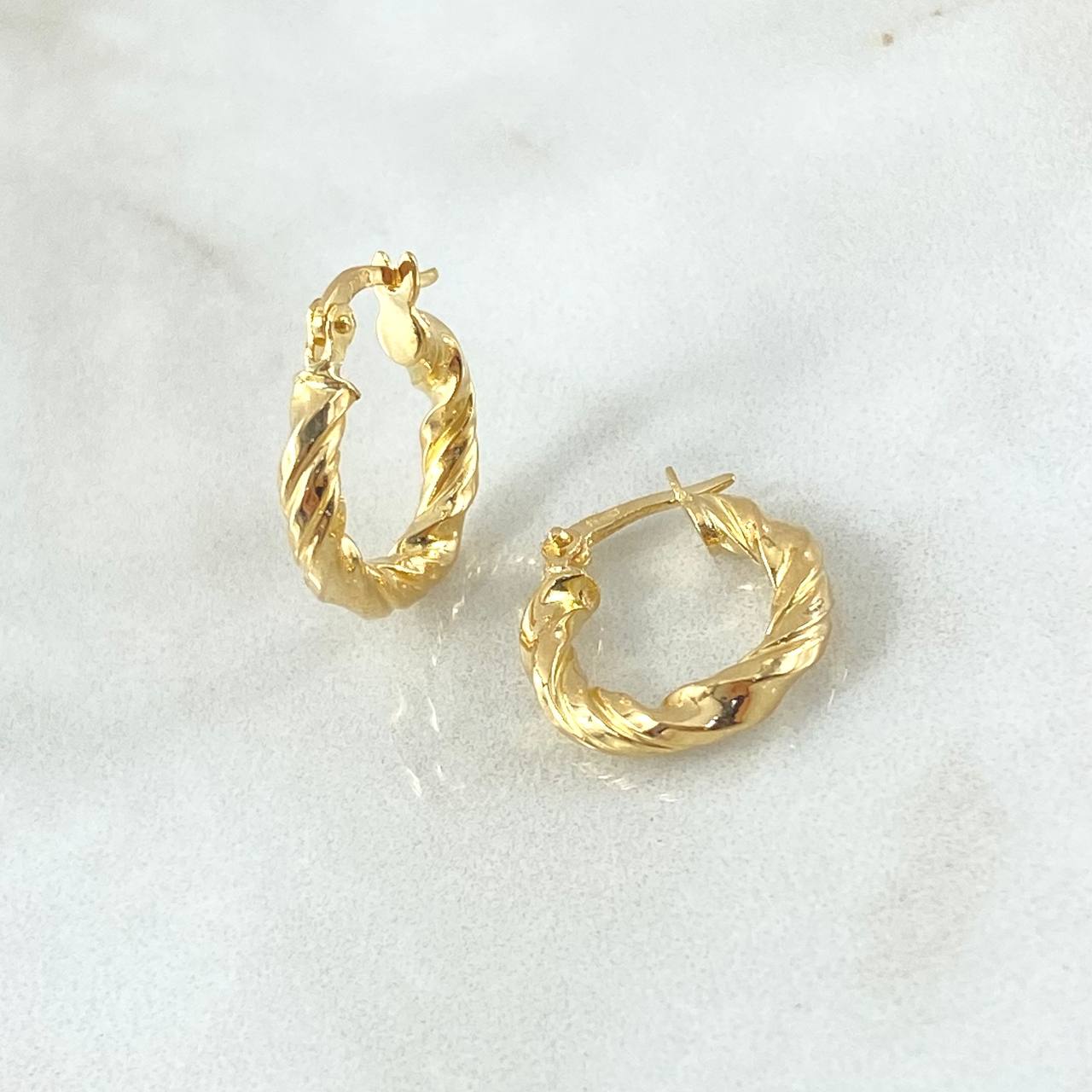 Candongas Emmi 1.55gr / 1.8cm / Oro Amarillo 18K ©