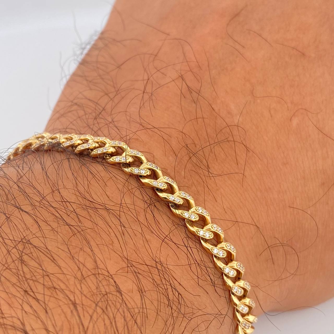 Bracelet 11.1gr / 7.7in / 18K Gold &
