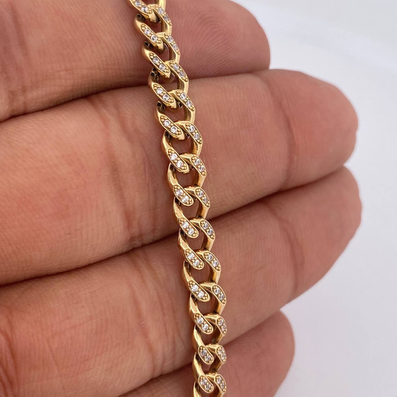 Bracelet 11.1gr / 7.7in / 18K Gold &