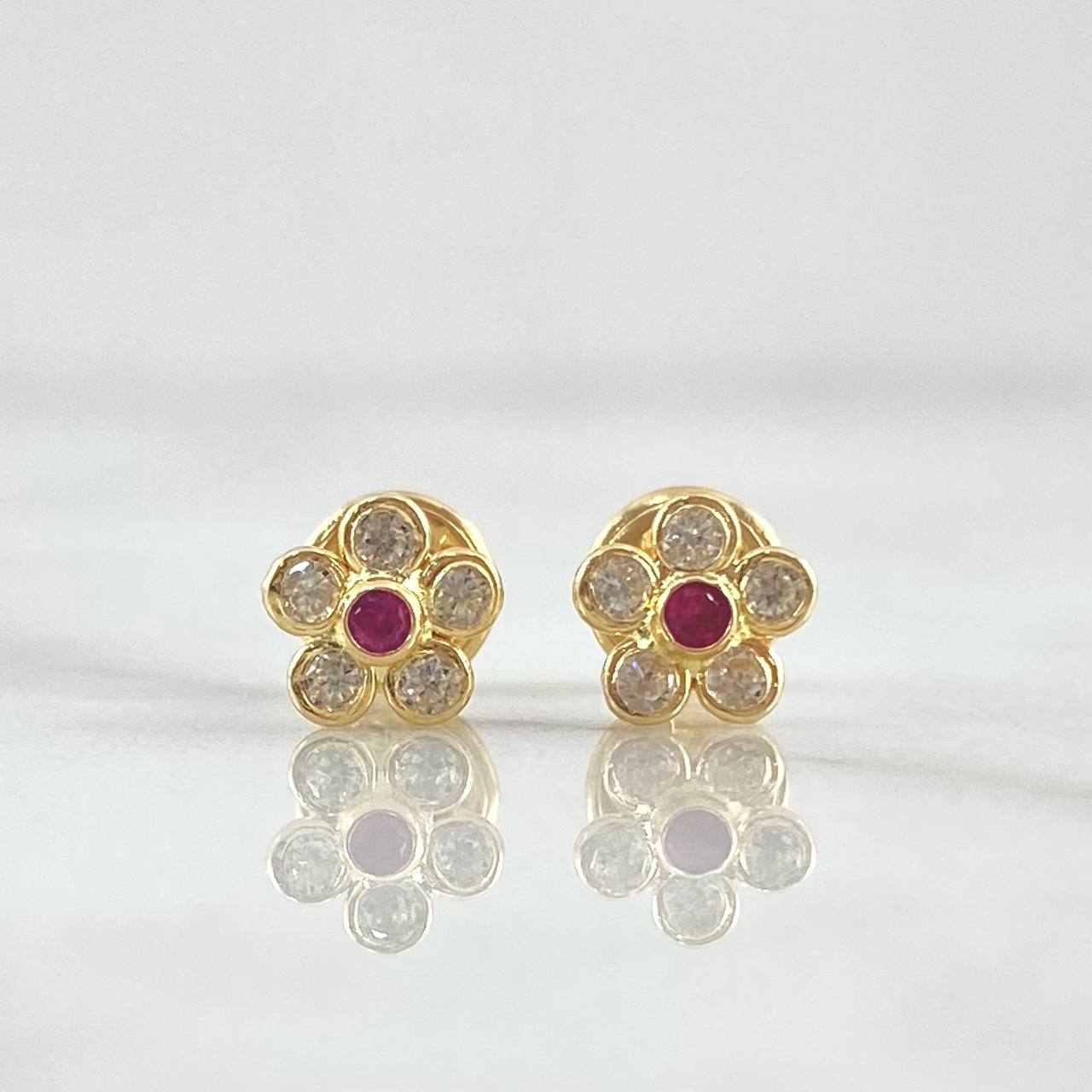 Topos Flor Sakura 0.7gr / 6mm Circones Blancos Y Fucsia Oro Amarillo 18K ©