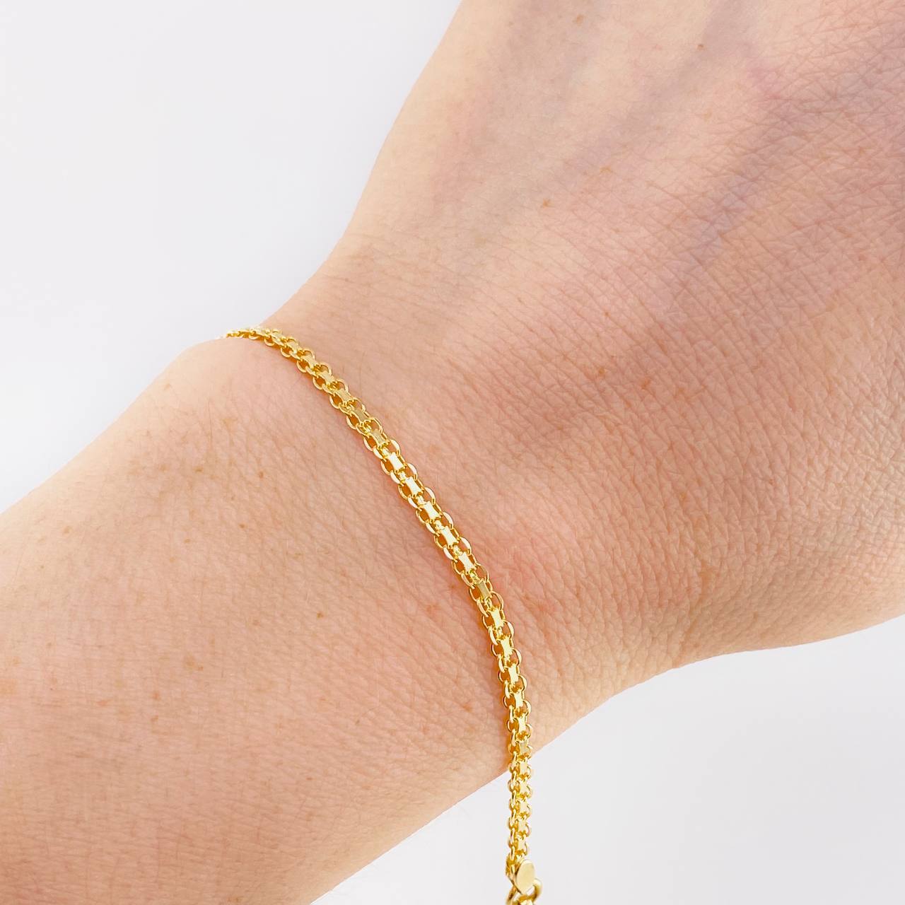 Pulso Chino 2.95g / 6 3/4 in / 2.4mm Oro Amarillo 18K