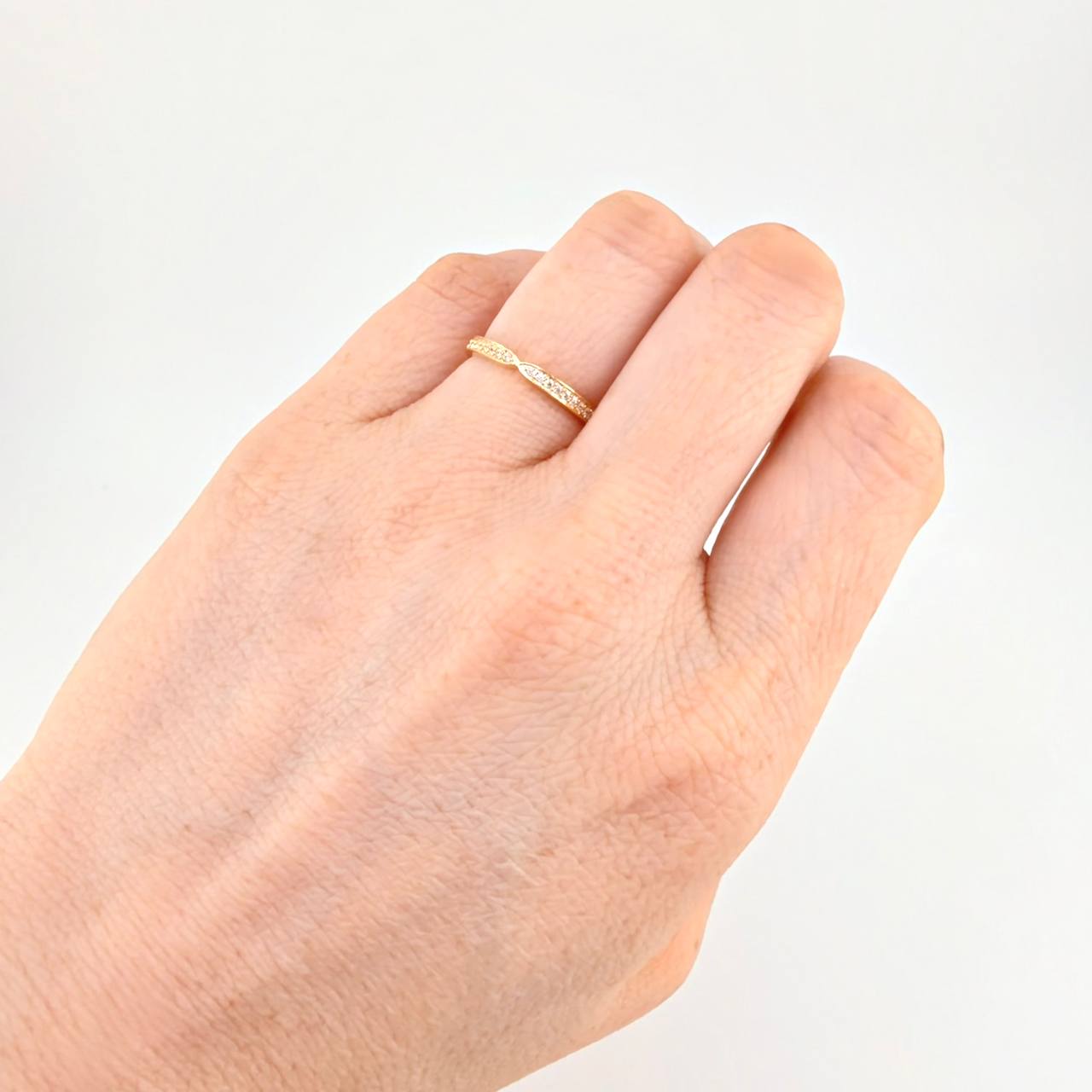 Anillo Infinity Carril 1.25g / T5 3/4 Oro Amarillo 18K