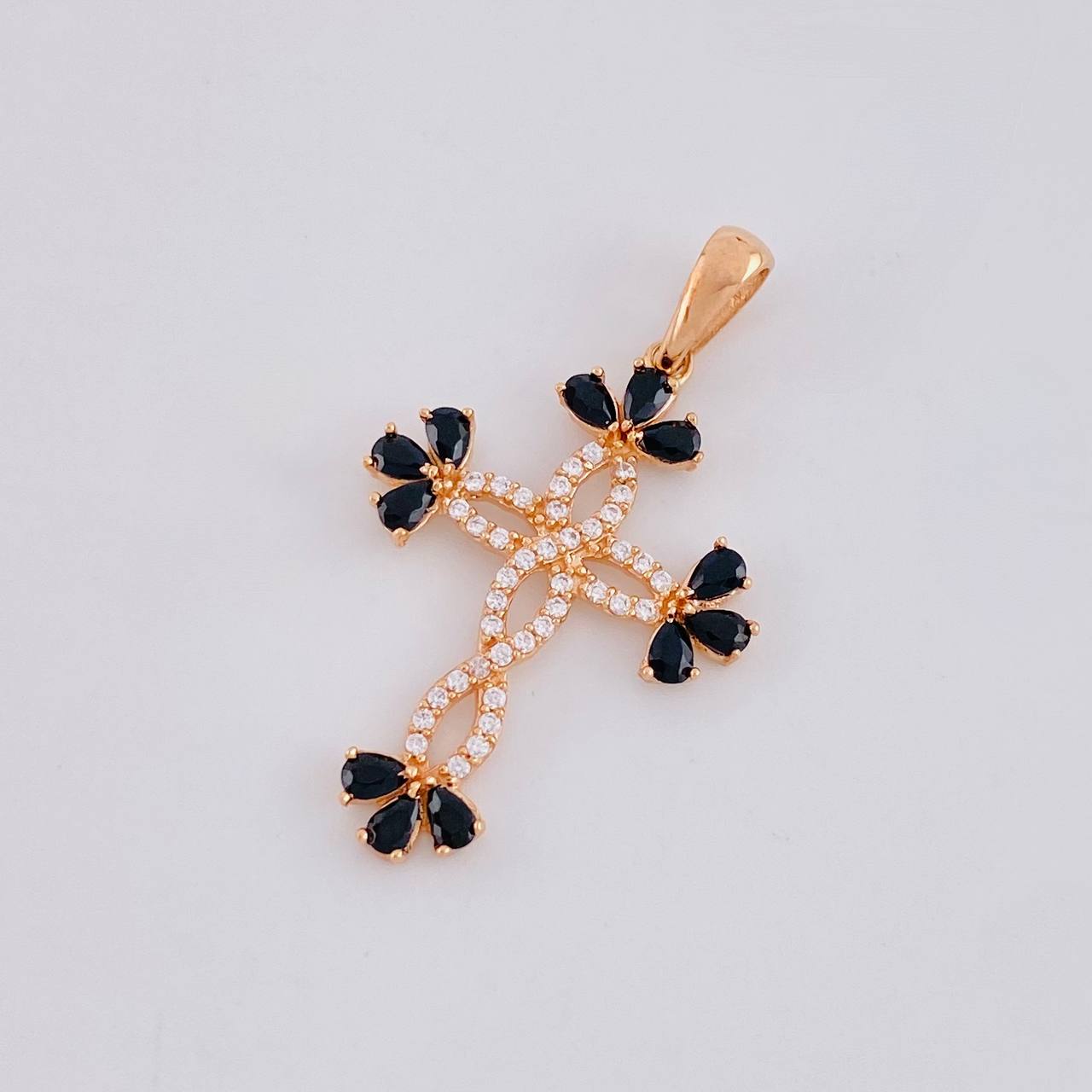 Dije Cruz Entrelazada 1.8g / 1 1/2 in Oro Rosa 18K