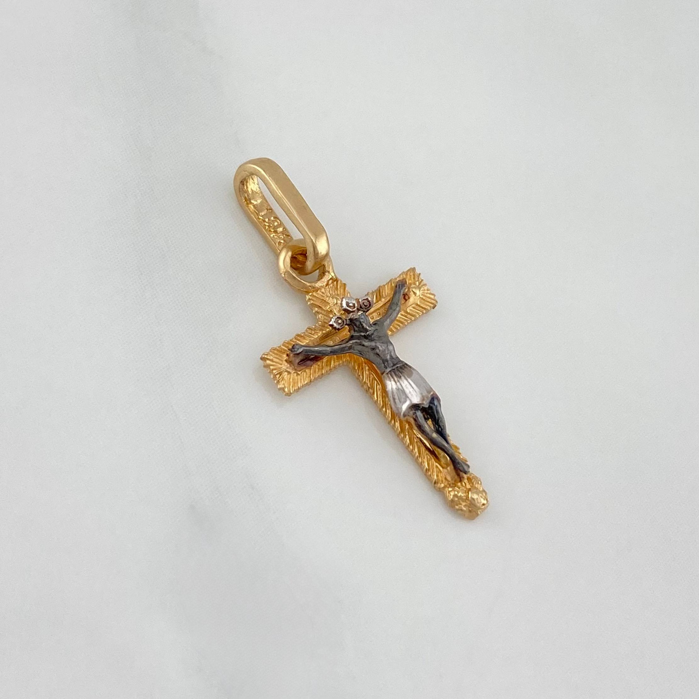 Dije Cruz Cristo Milagroso De Buga 0.85 g / 1 in Tres Oros 18K