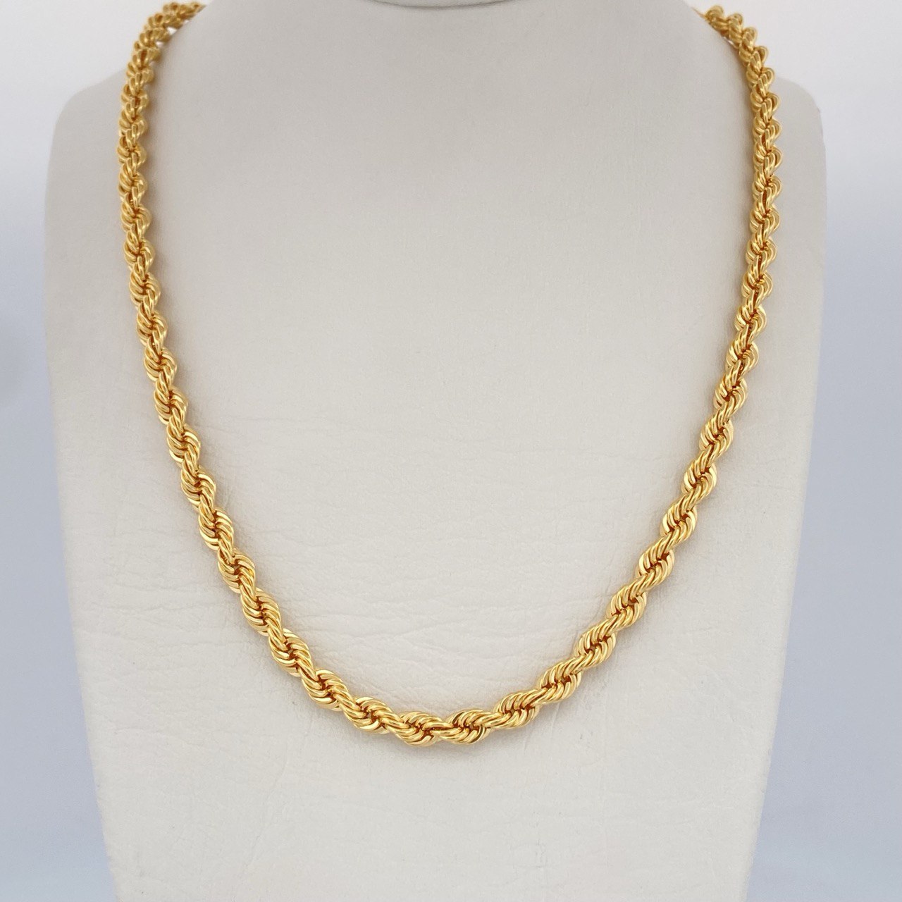 Rope Chain 16.8gr / 27.6in / +3 18K Gold $