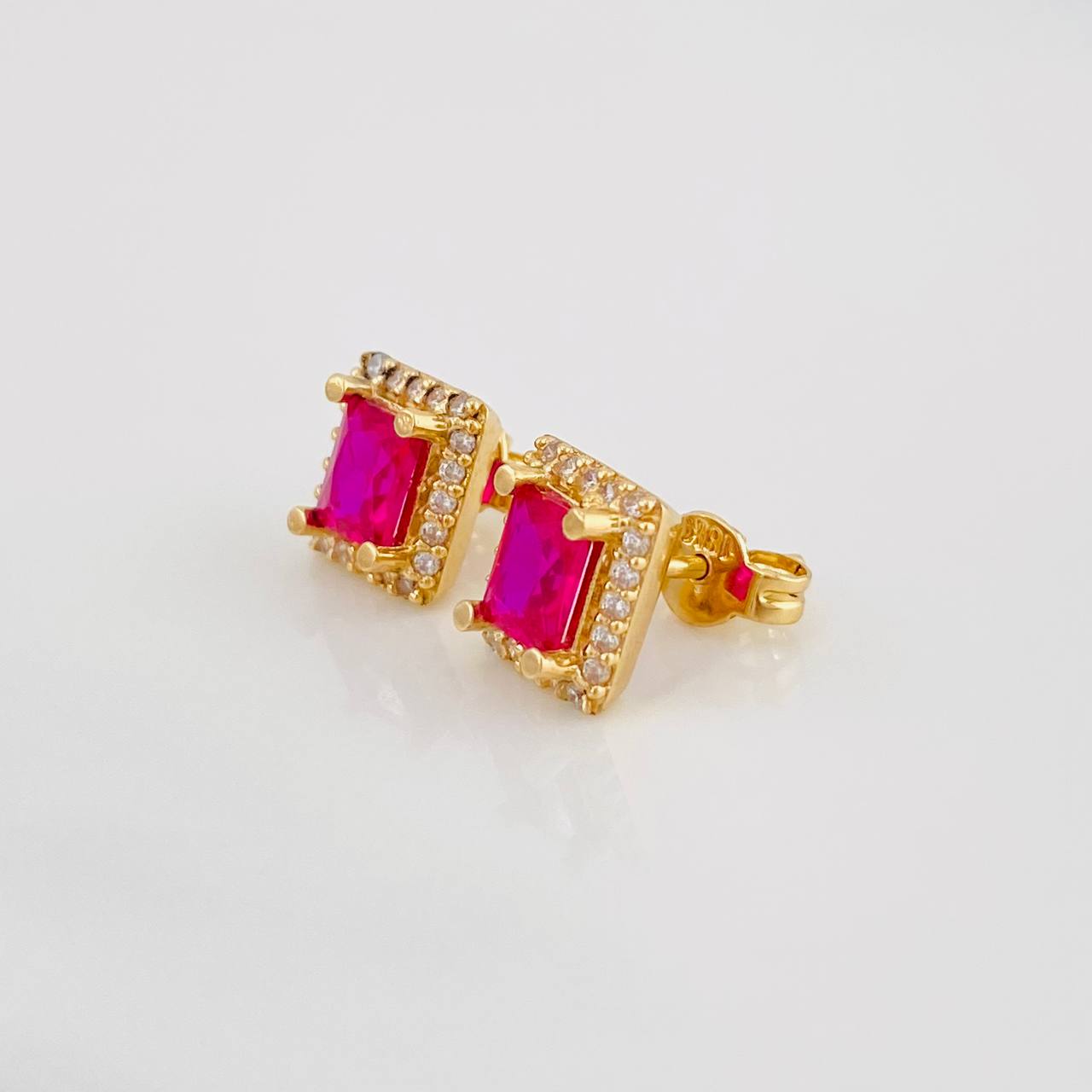 Stud Earrings Square Halo 2.6g / in / 7.17mm Yellow Gold 18K