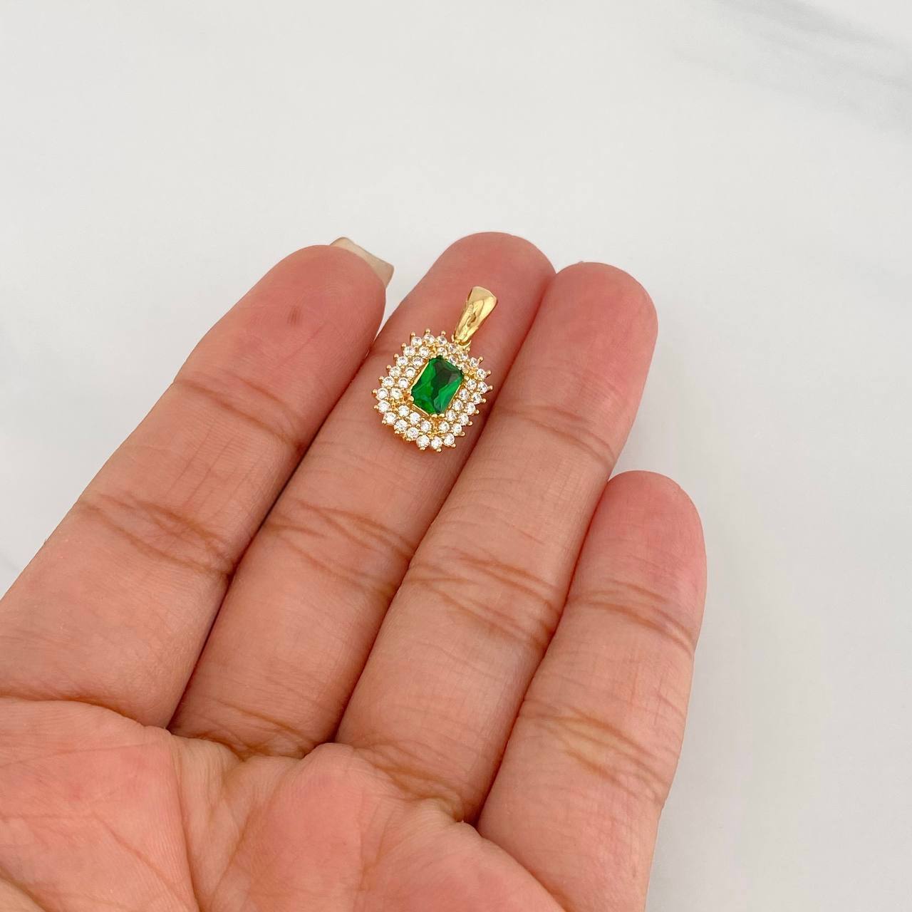 Pendant Halo Sparkle 2.15g / 3/4 in 18K Yellow Gold
