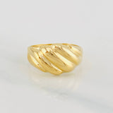 Waves Ring 1.9g / Size 7 1/4 Yellow Gold 18K